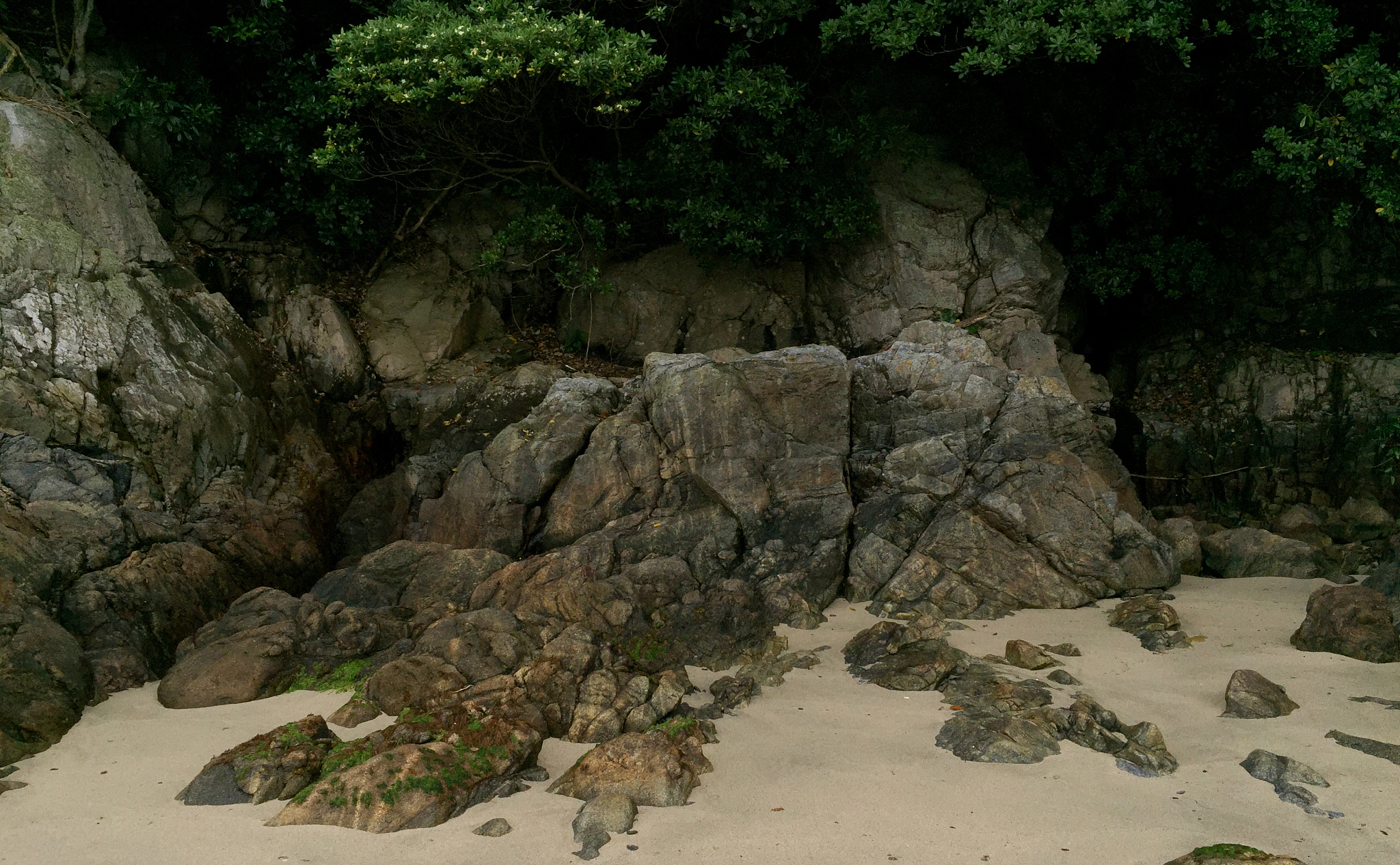 eroded hrizontal strata in japan