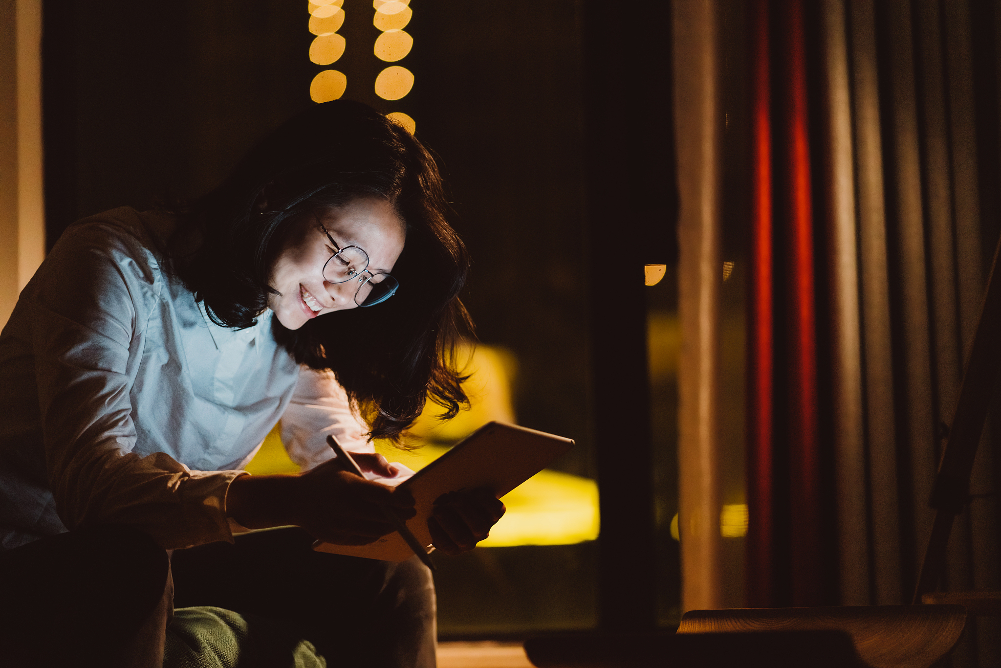 蔡晓非的音乐：夜晚的温暖与治愈