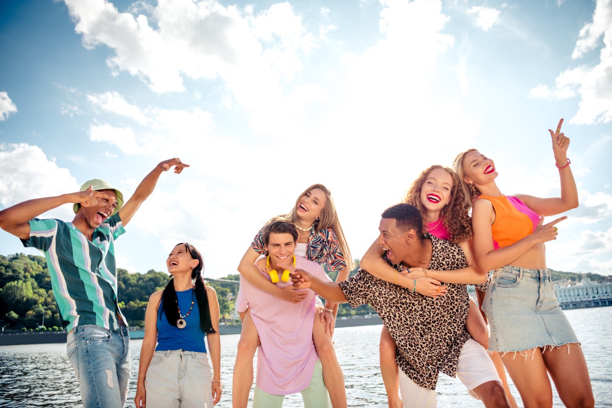 青年有哪些形容词