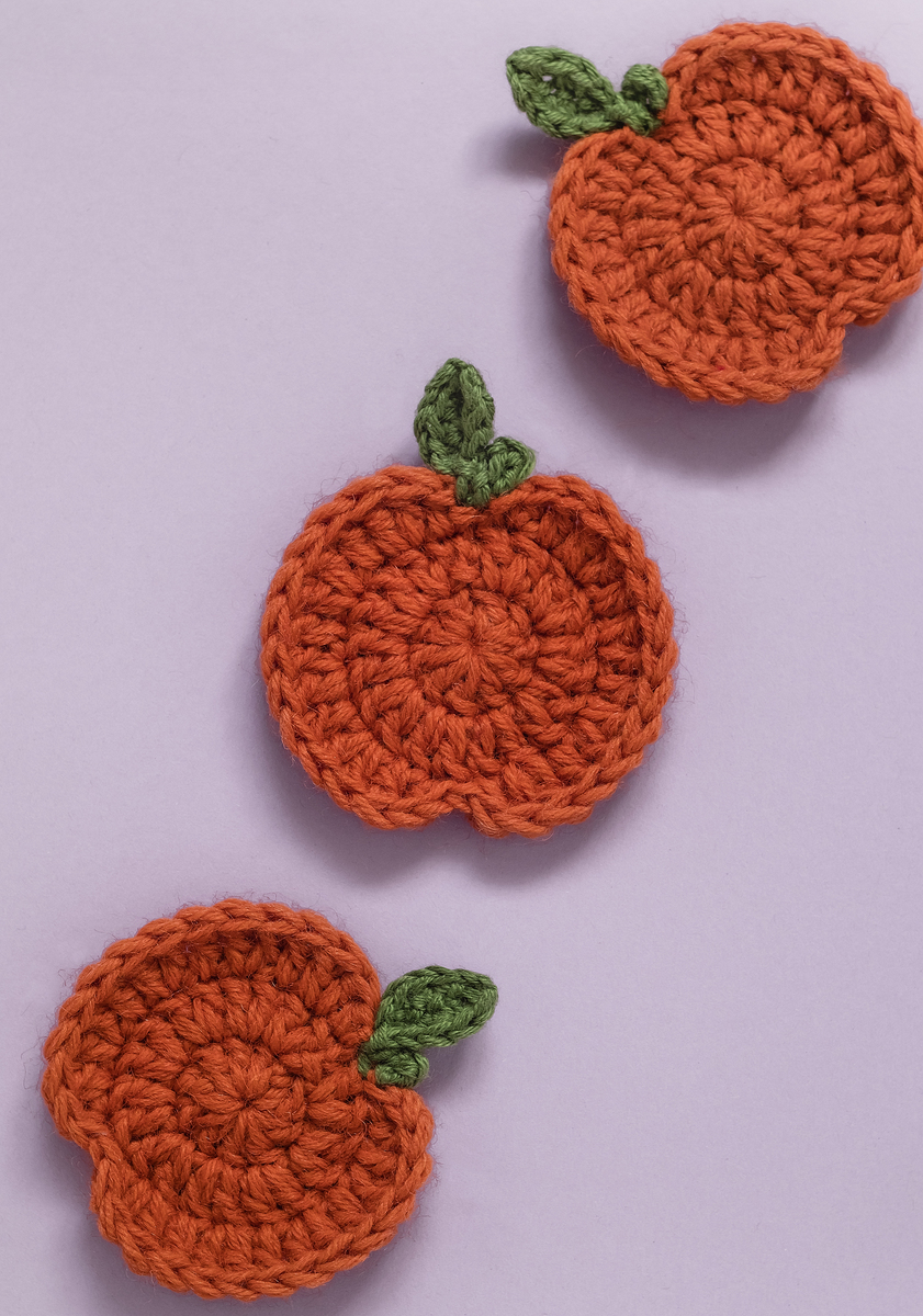 手工钩织作品集名称创意：10个吸睛名字推荐