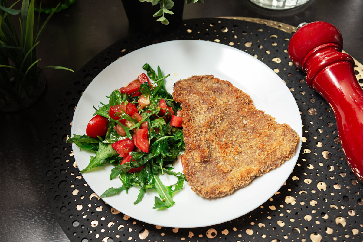 关于猪扒 文案在150字左右的广告文案