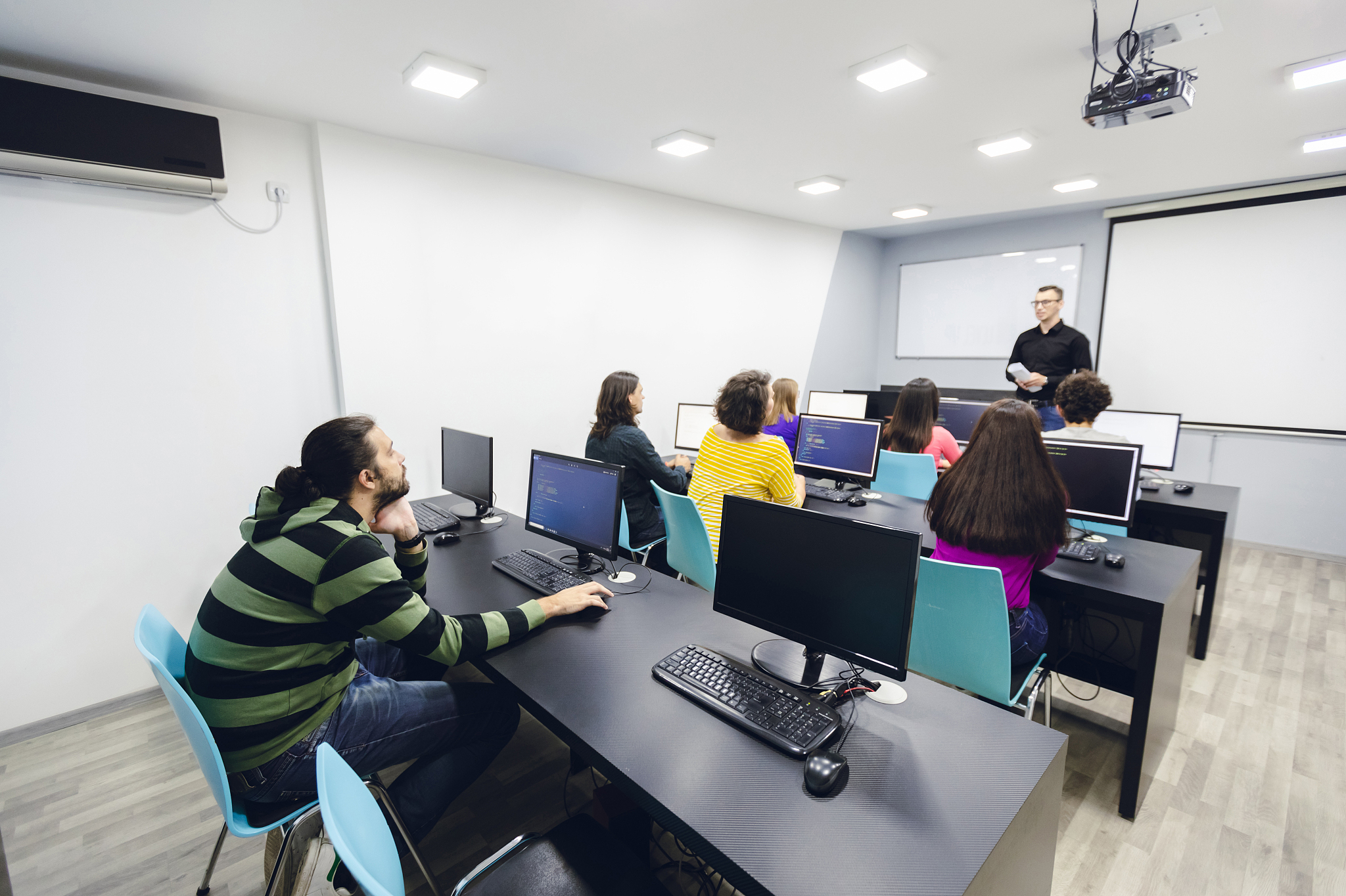 新安计算机学校 计算机应用技术好不好？有什么招生要求