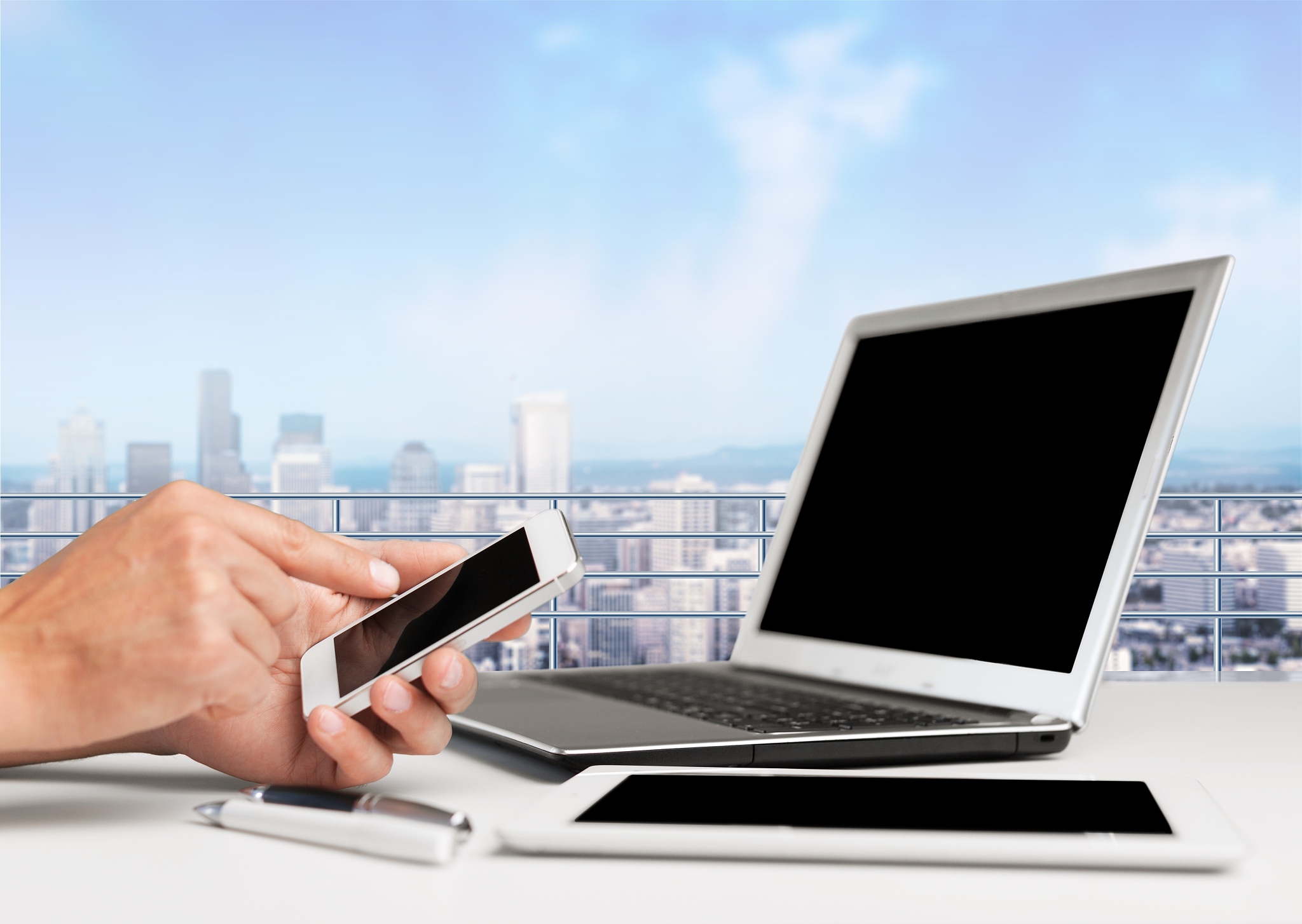 详细说明一下计算机处理水平的决定因素的软件水平