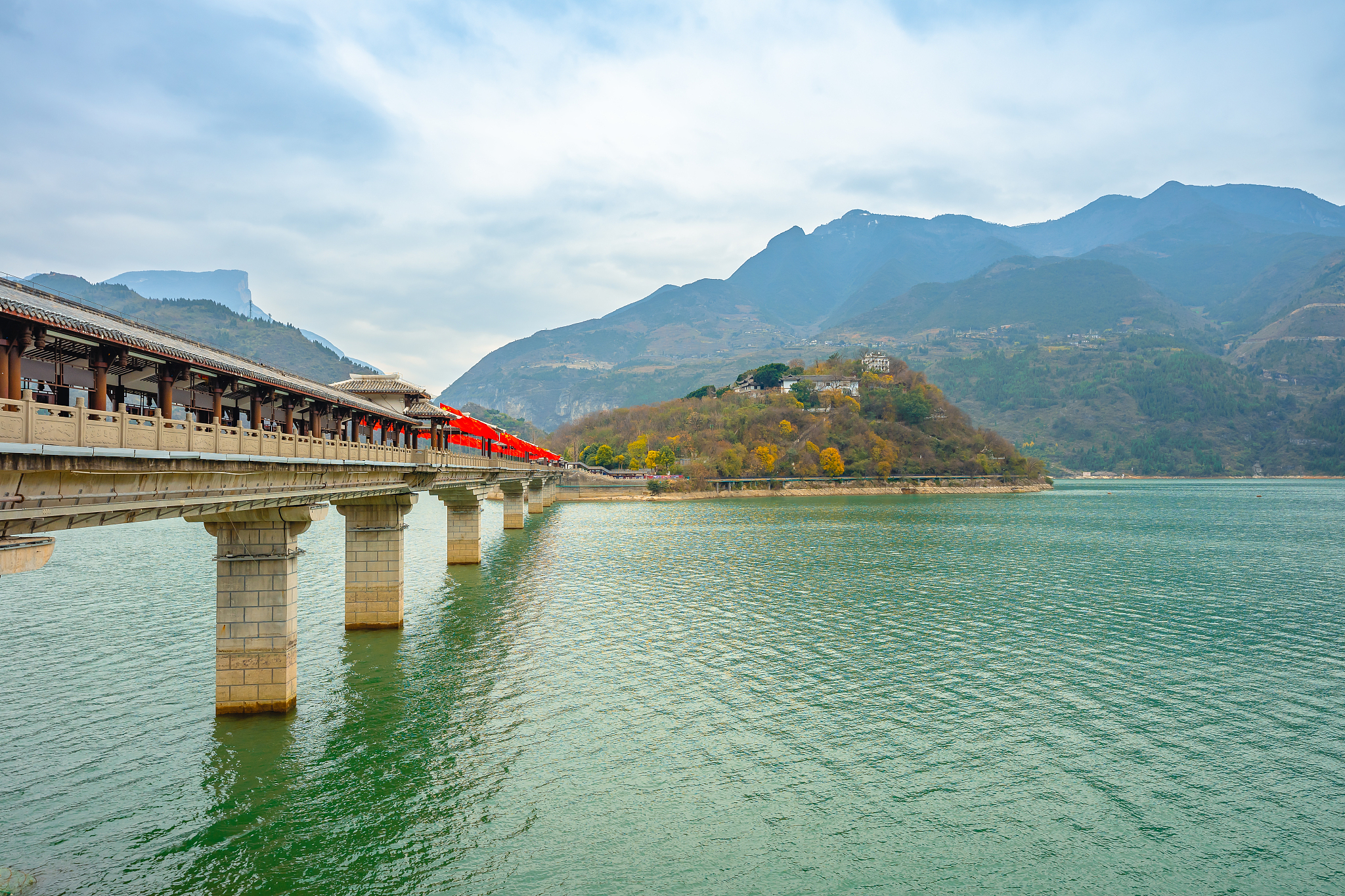 重庆市奉节县三峡夔门的白帝城瞿塘峡风景区风光旅游照片