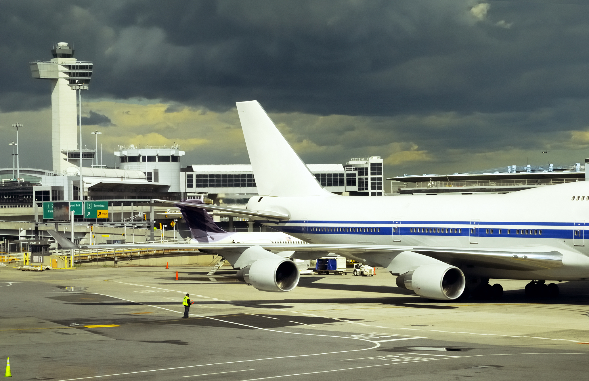 重庆铜梁航空职业教育中心地址-培养航空人才的摇篮