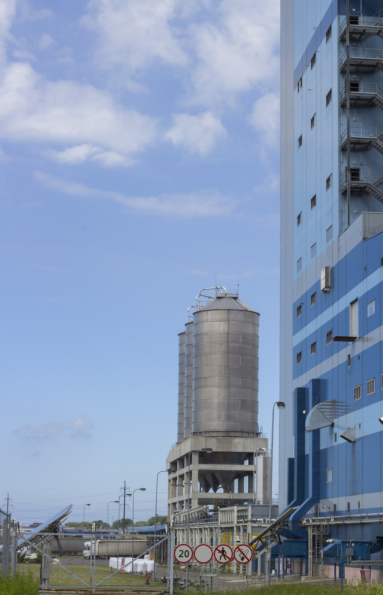 神木泰和煤化工有限公司西安分公司：推动煤炭资源高效利用