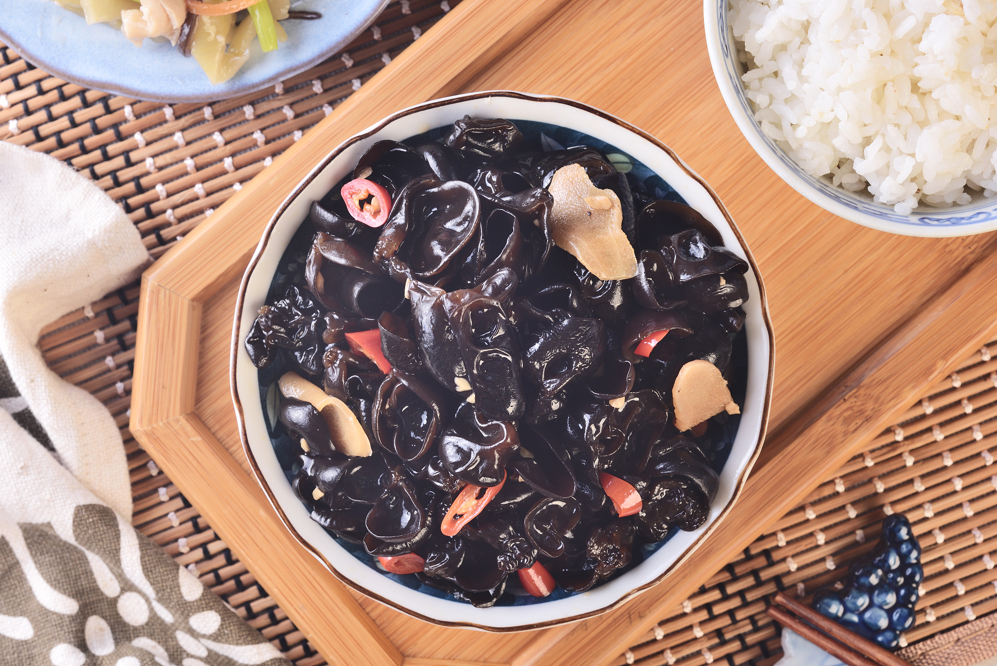 木耳泡好后冰箱保存时间：3-5天！超期就别吃了！
