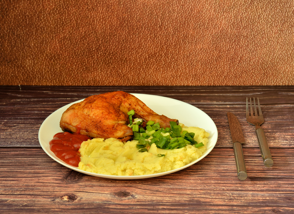 I love general Tsos chicken and beef lo mein noodles and egg rolls