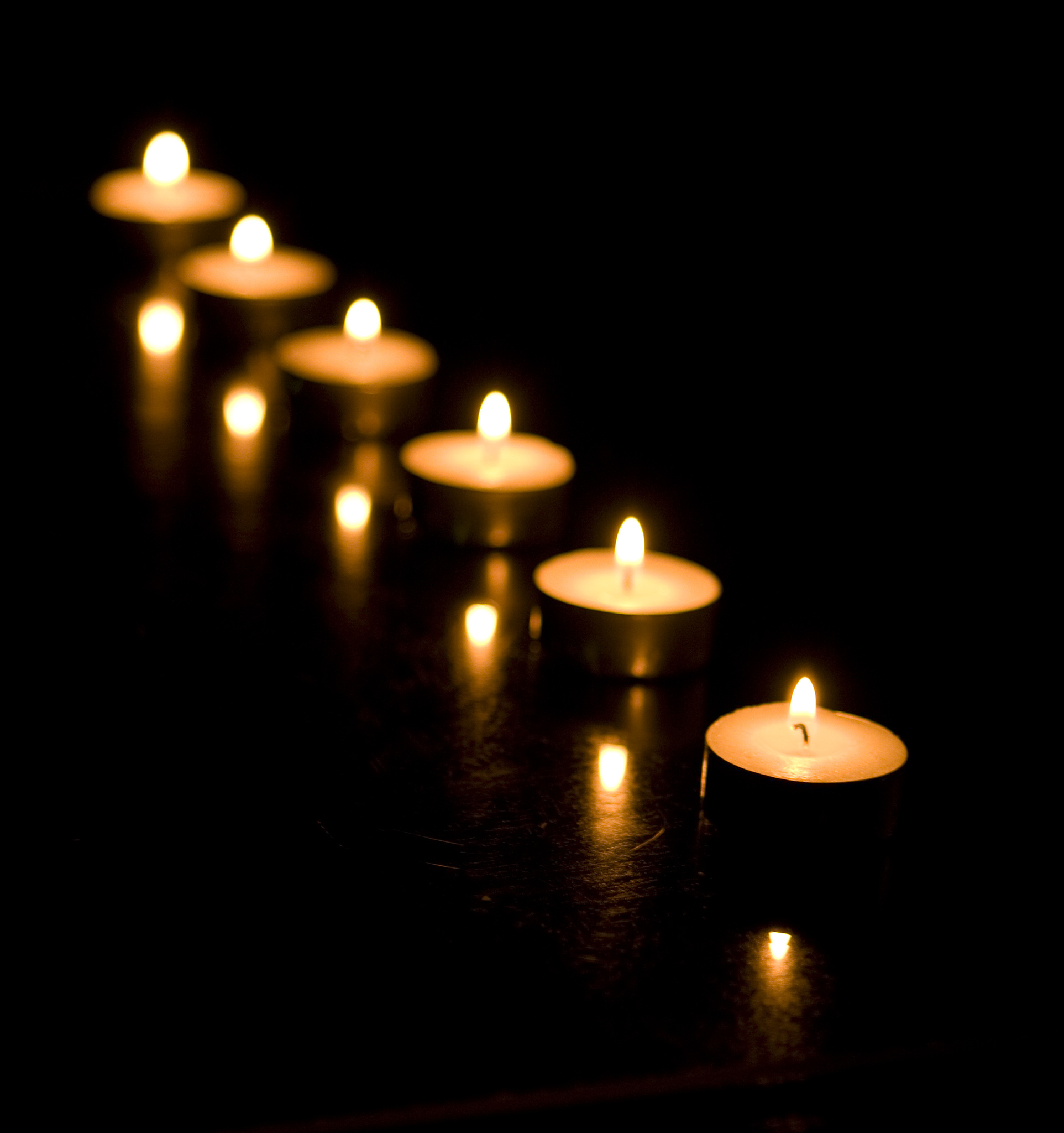 如何面对亲人离世：慰问与支持