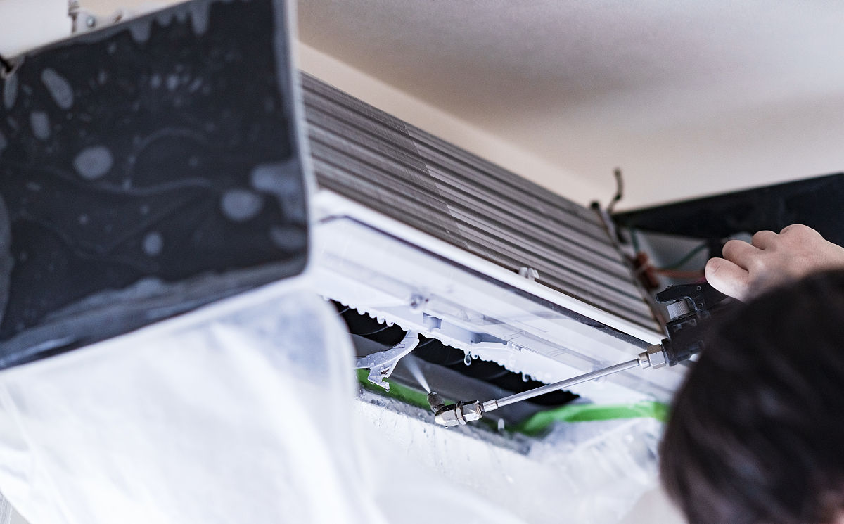 格力空调挂机怎么拆卸清洗？简单9步轻松搞定！