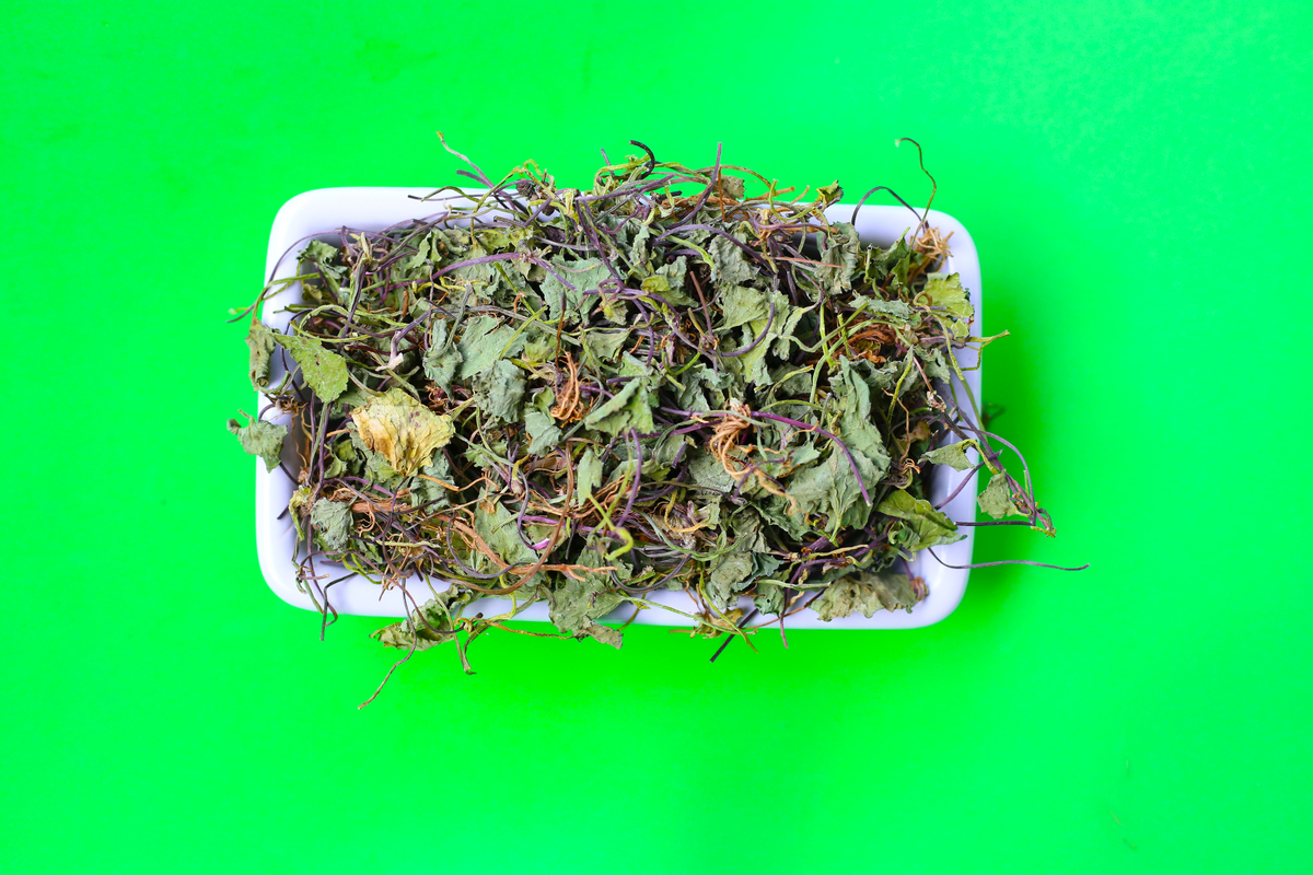 晒干芝麻叶的功效与作用：营养丰富，健康美味