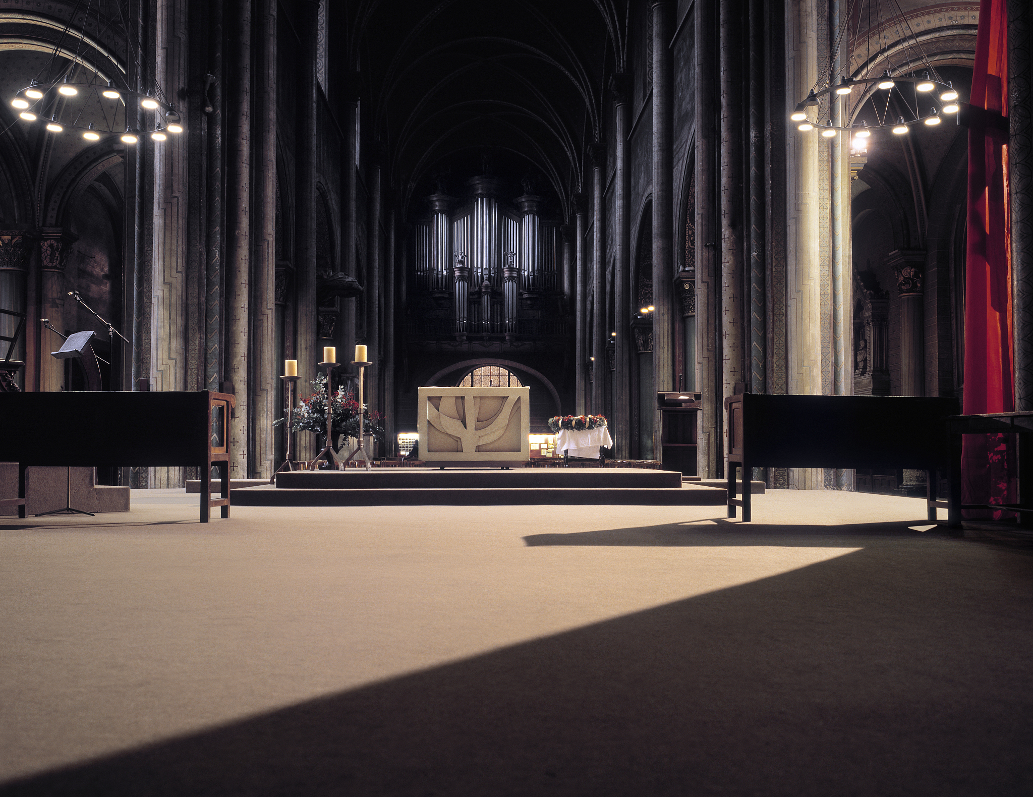 教会的怀疑：10种相遇场景设计