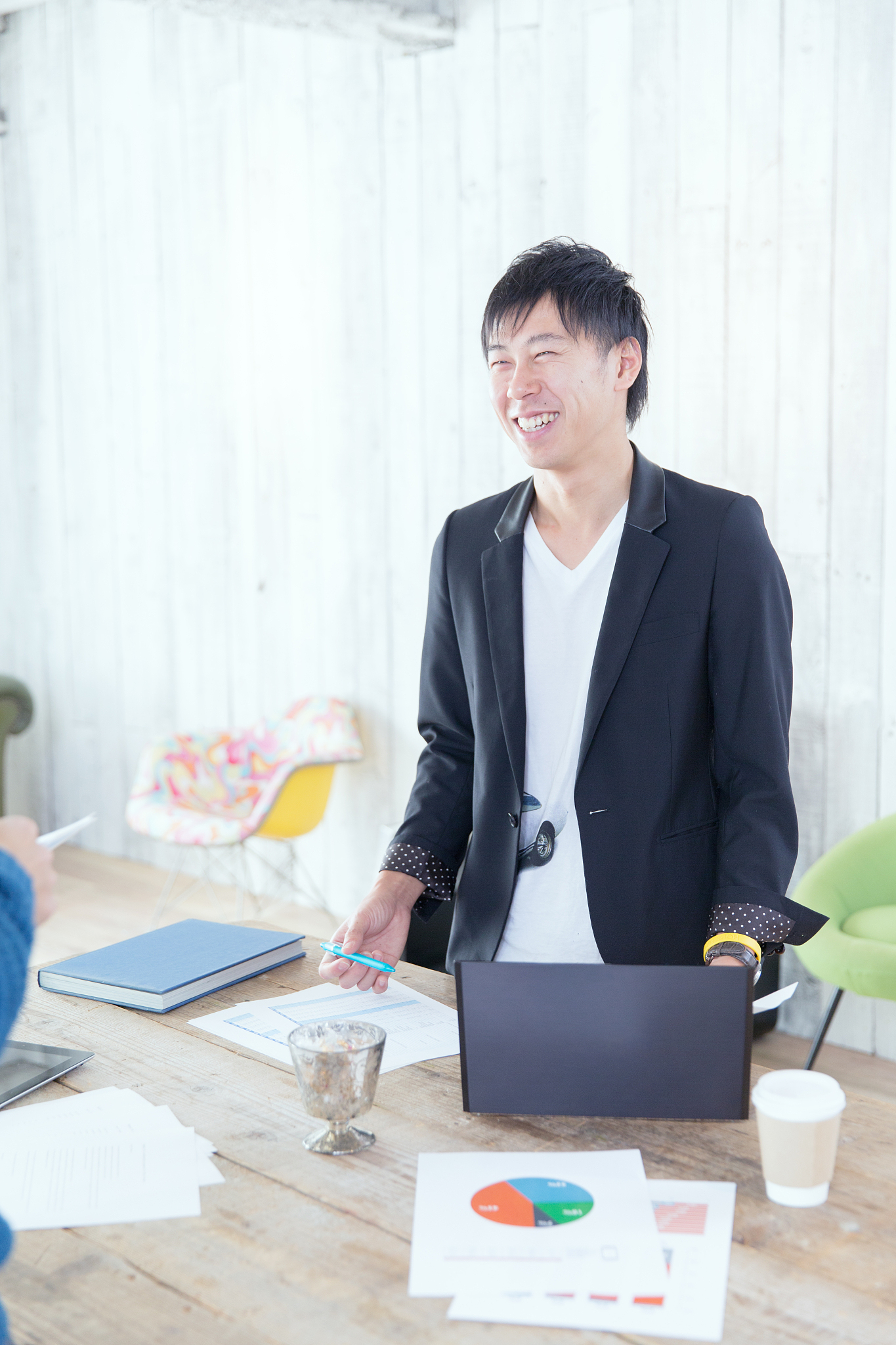 japanese man working in modern office