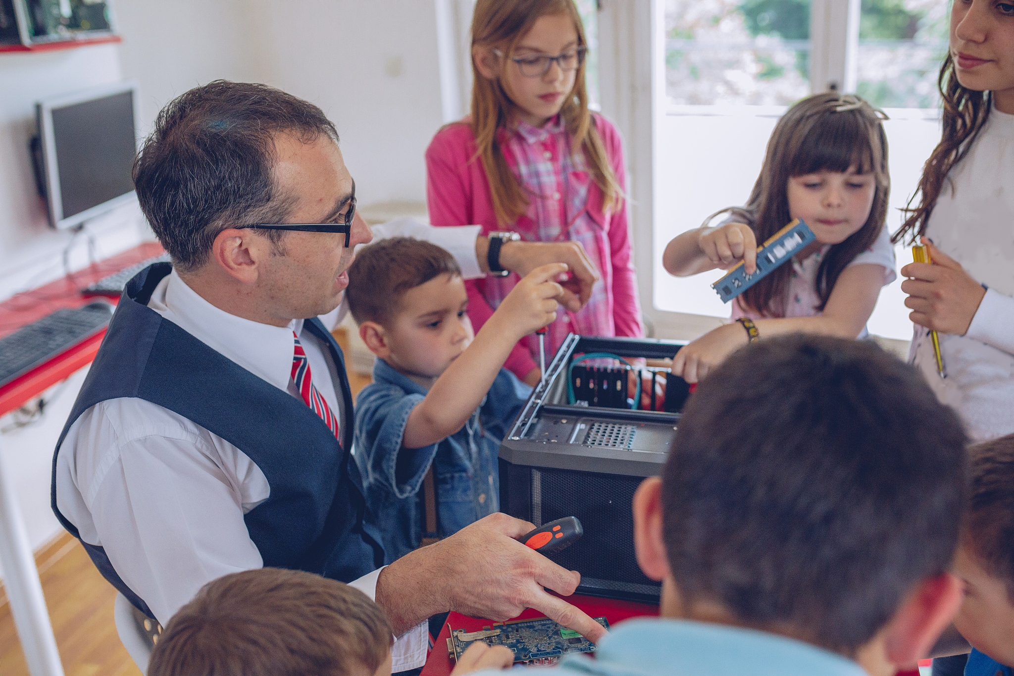 成都市中山职业技术学校电脑艺术设计专业广告装璜与影视动漫方