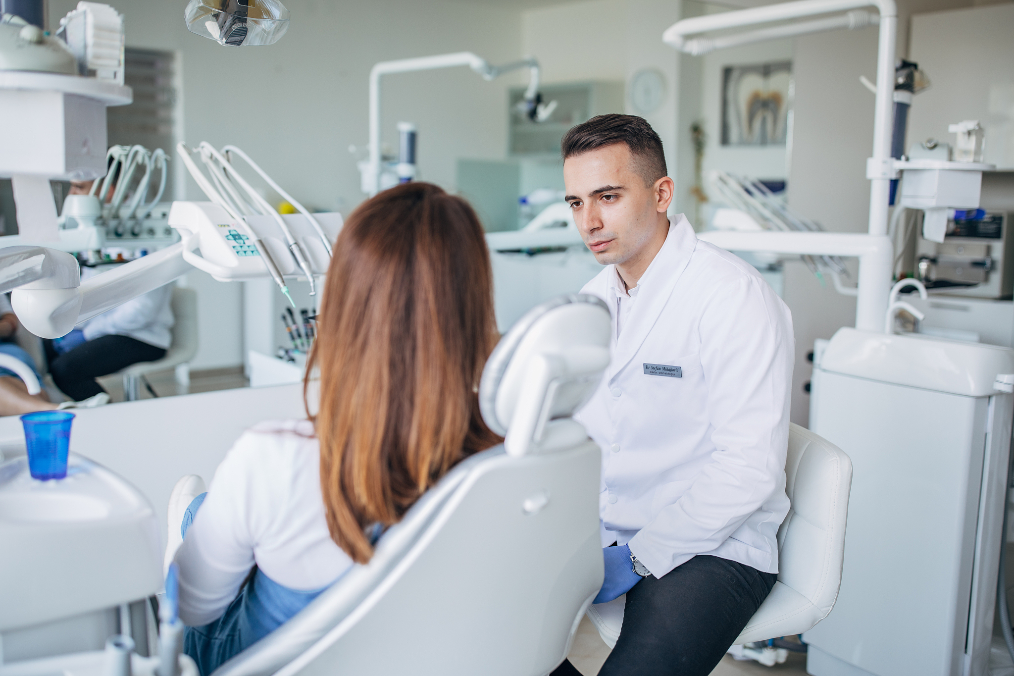 重庆职校口腔医学专业详解：课程设置、实践教学及未来发展