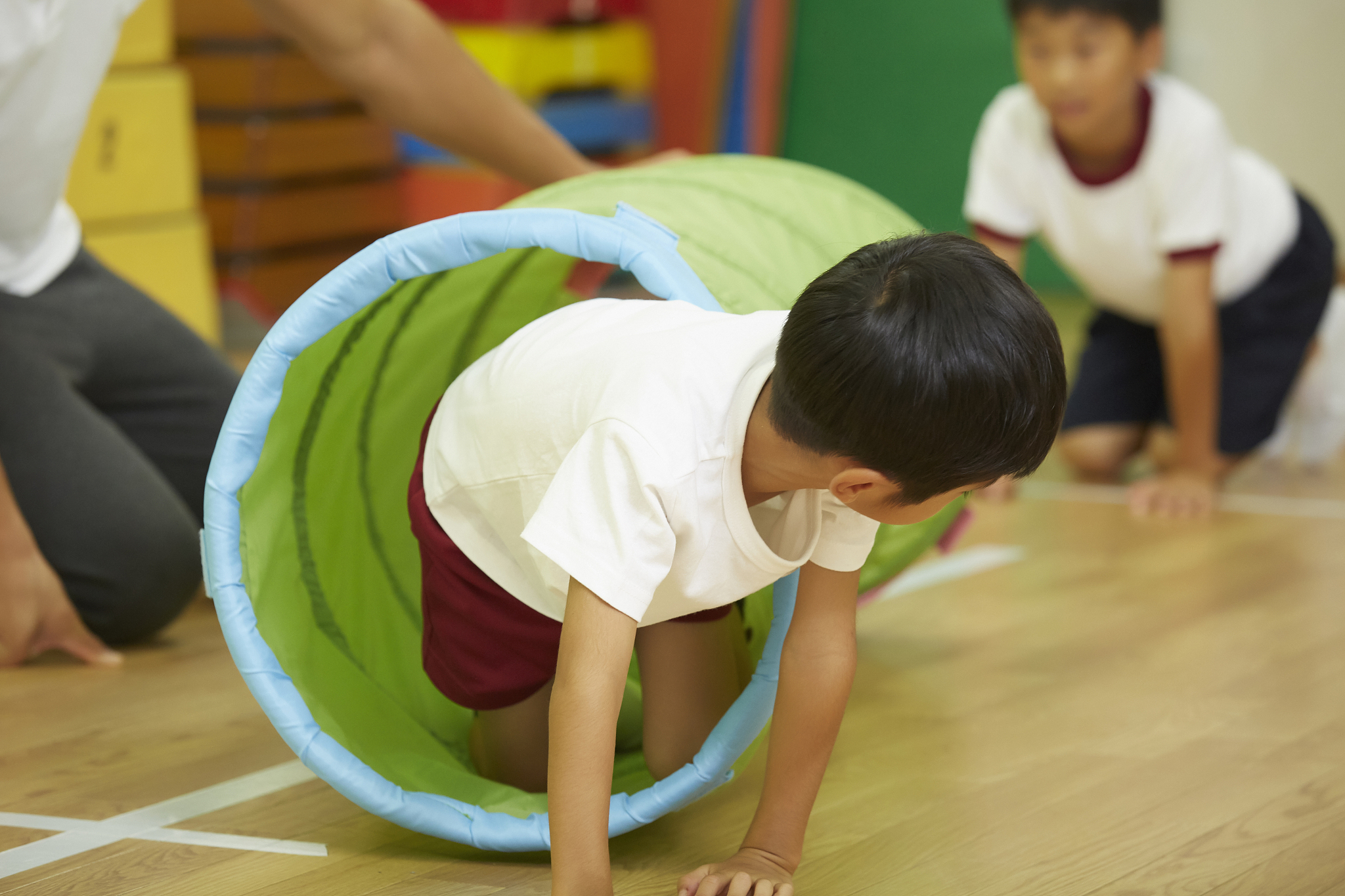 幼儿园单脚跳训练:培养平衡、协调、空间意识等多种技能 幼儿园单脚跳训练:培养平衡、协调、空间意识等多种技能