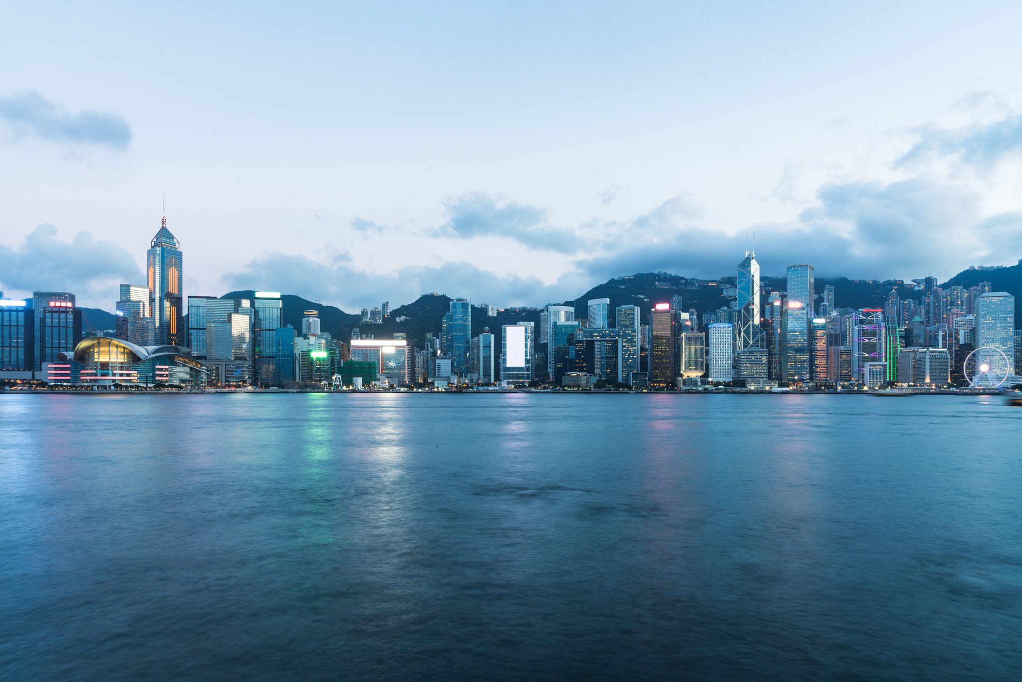 hong kong skyline in the evening
