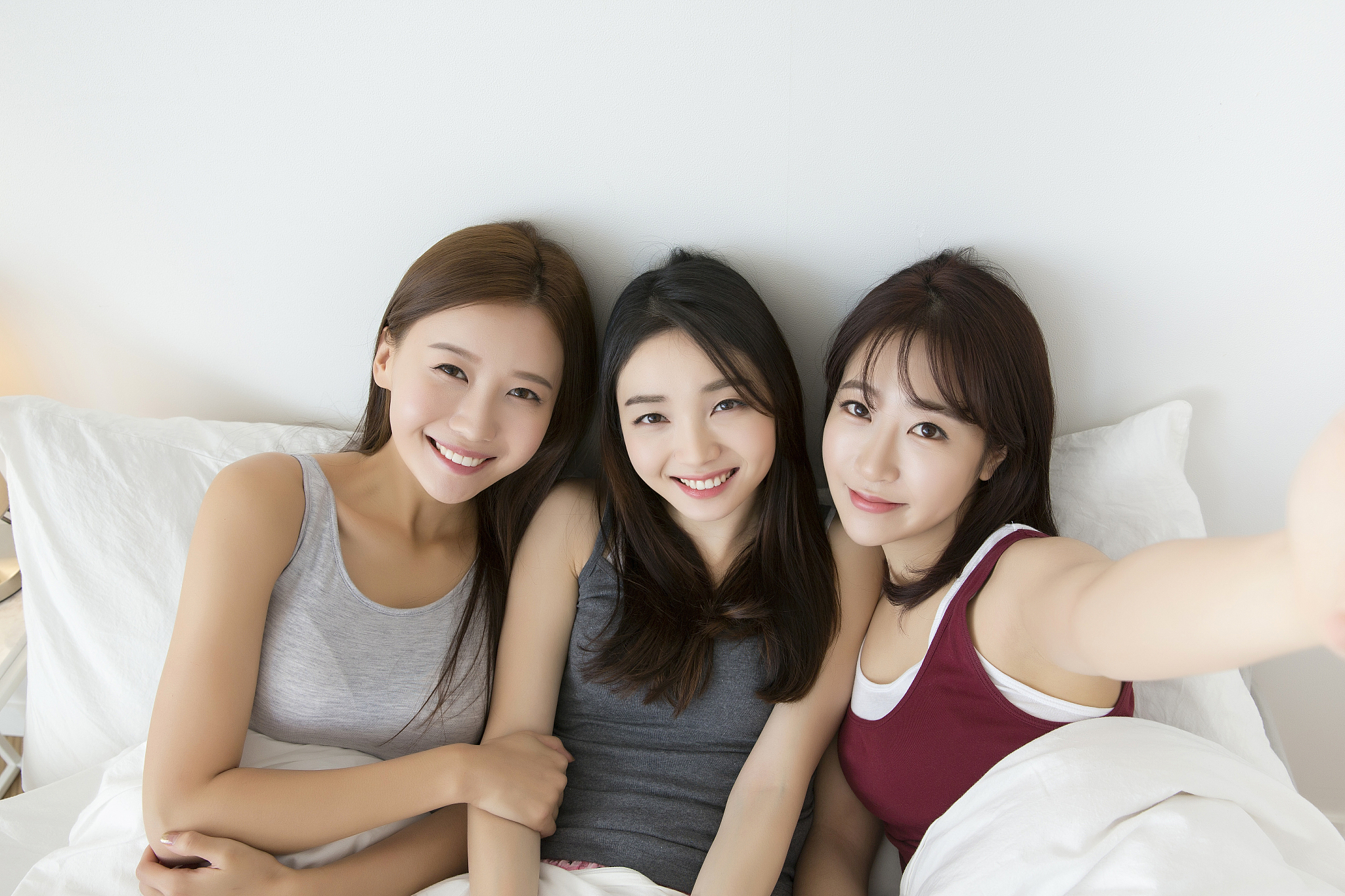 Bestie 指的是爱情吗？女生之间亲密关系的英文表达