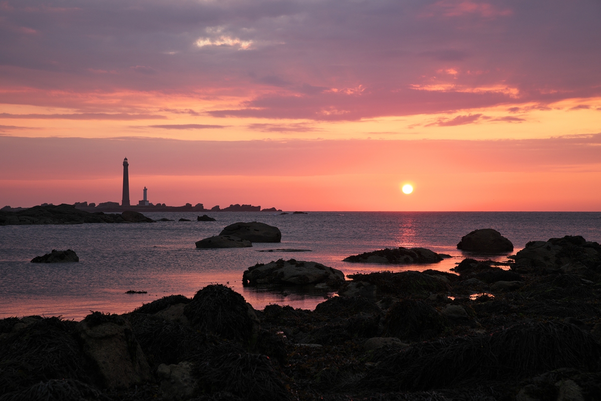 海灯岛：一个充满魅力的老年度假村