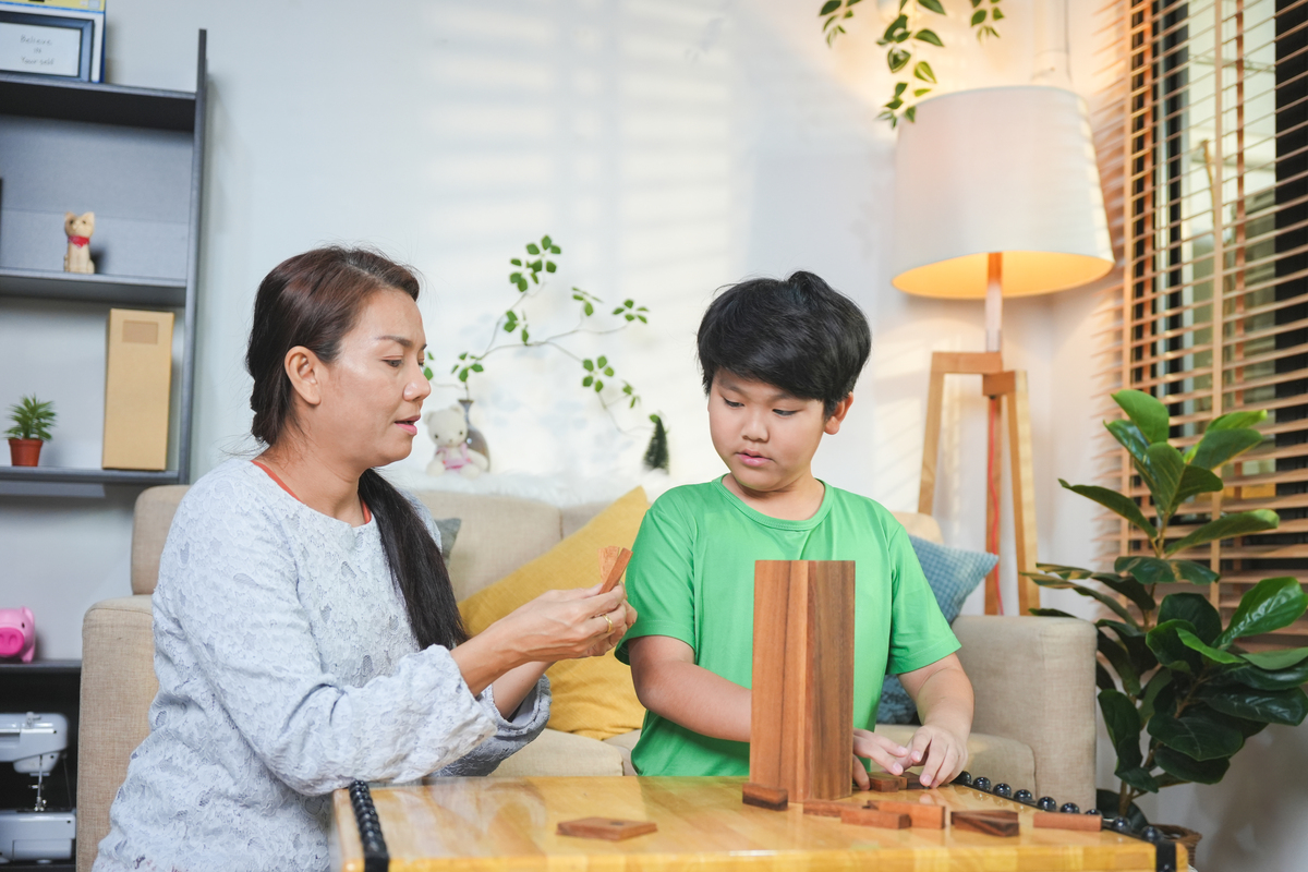 如何培养孩子体贴父母：让孩子懂得关心家人的方法