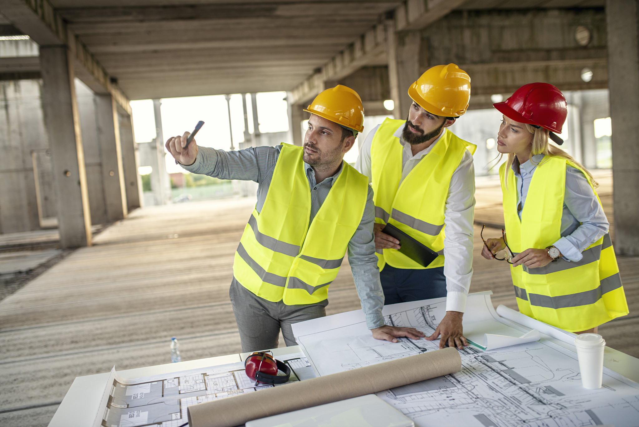 group of engineering team had meeting at working site