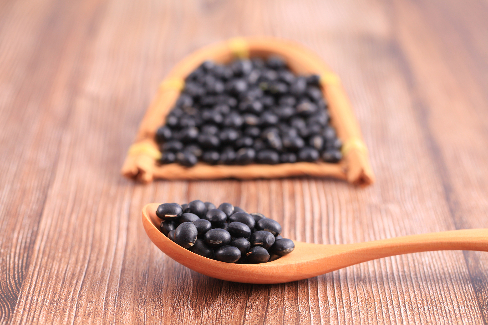 黑豆黑芝麻枸杞豆浆的做法_黑豆黑芝麻枸杞豆浆怎么做