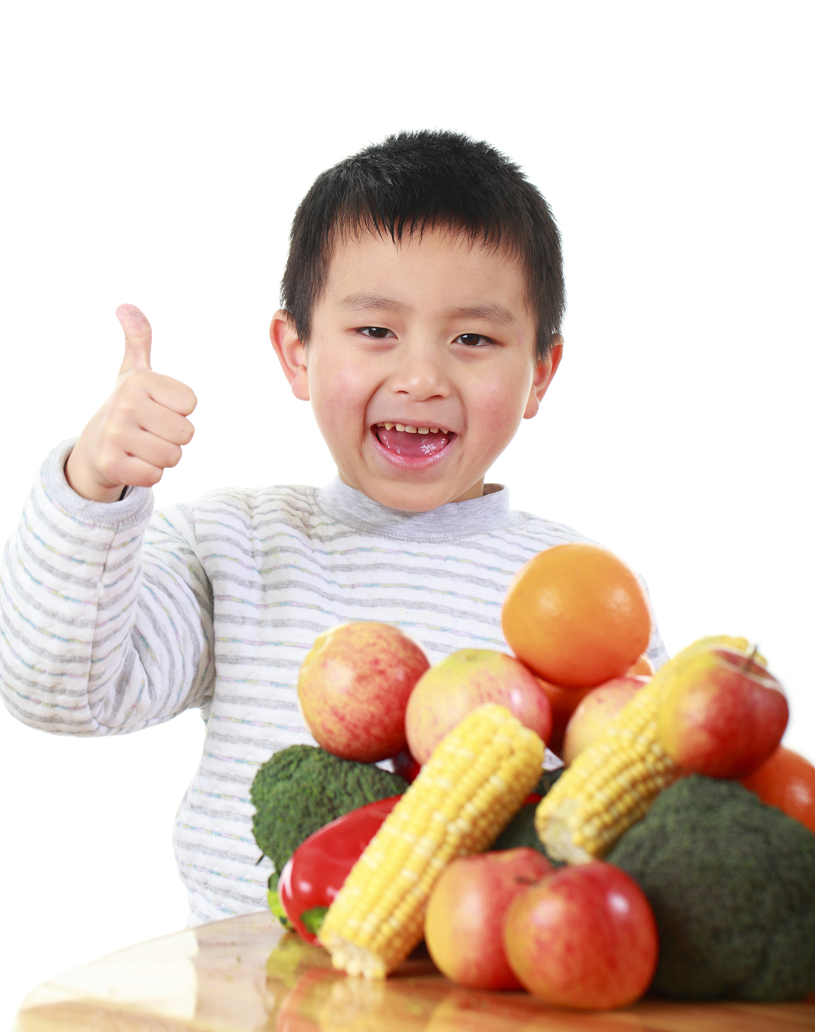 <strong>健康</strong>食物,4岁到5岁,亚洲人种,儿童,人,白色背景,人的嘴,仅儿童