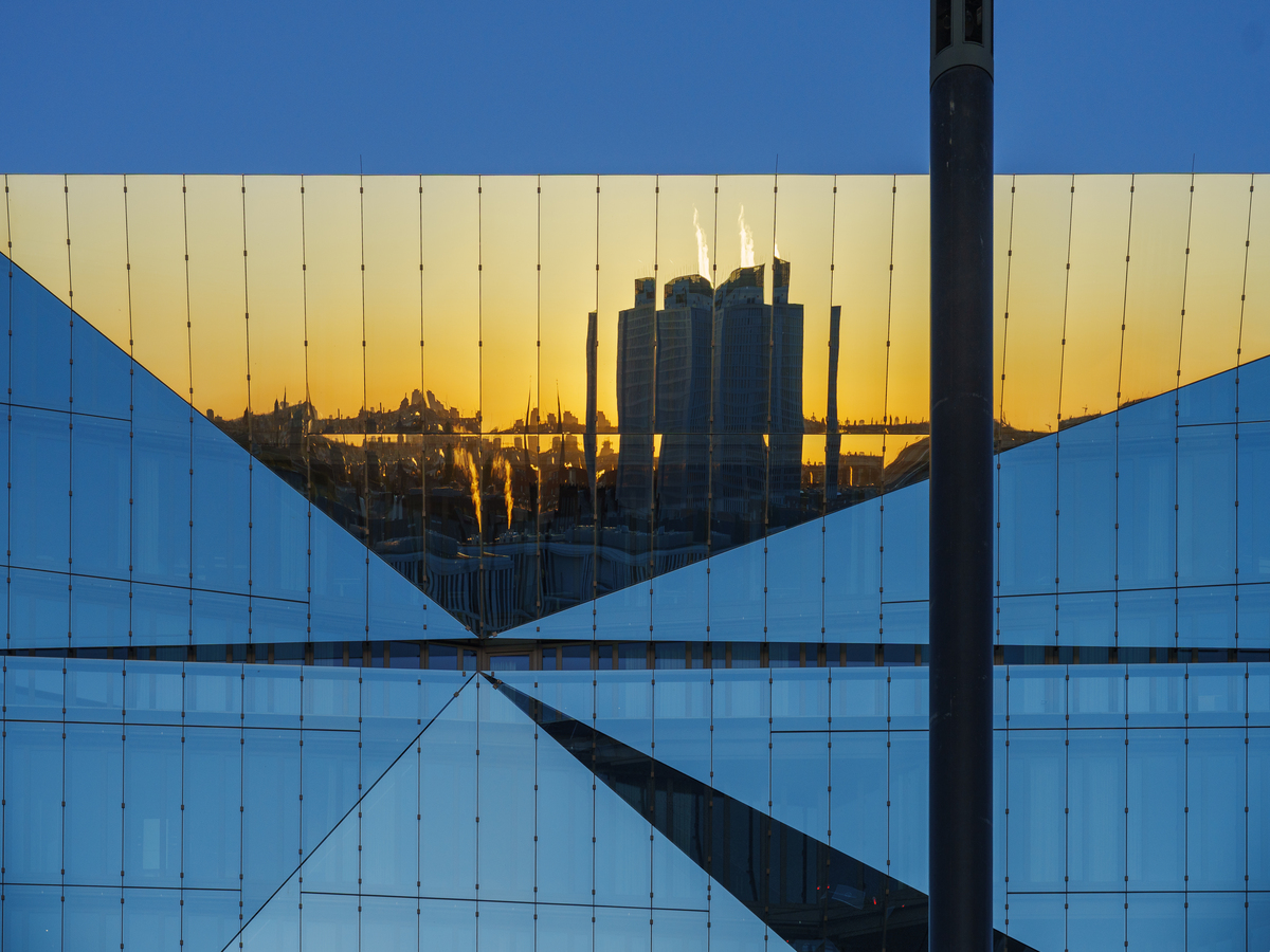 文章内容是浙江建筑幕墙工程资质办理内容生动