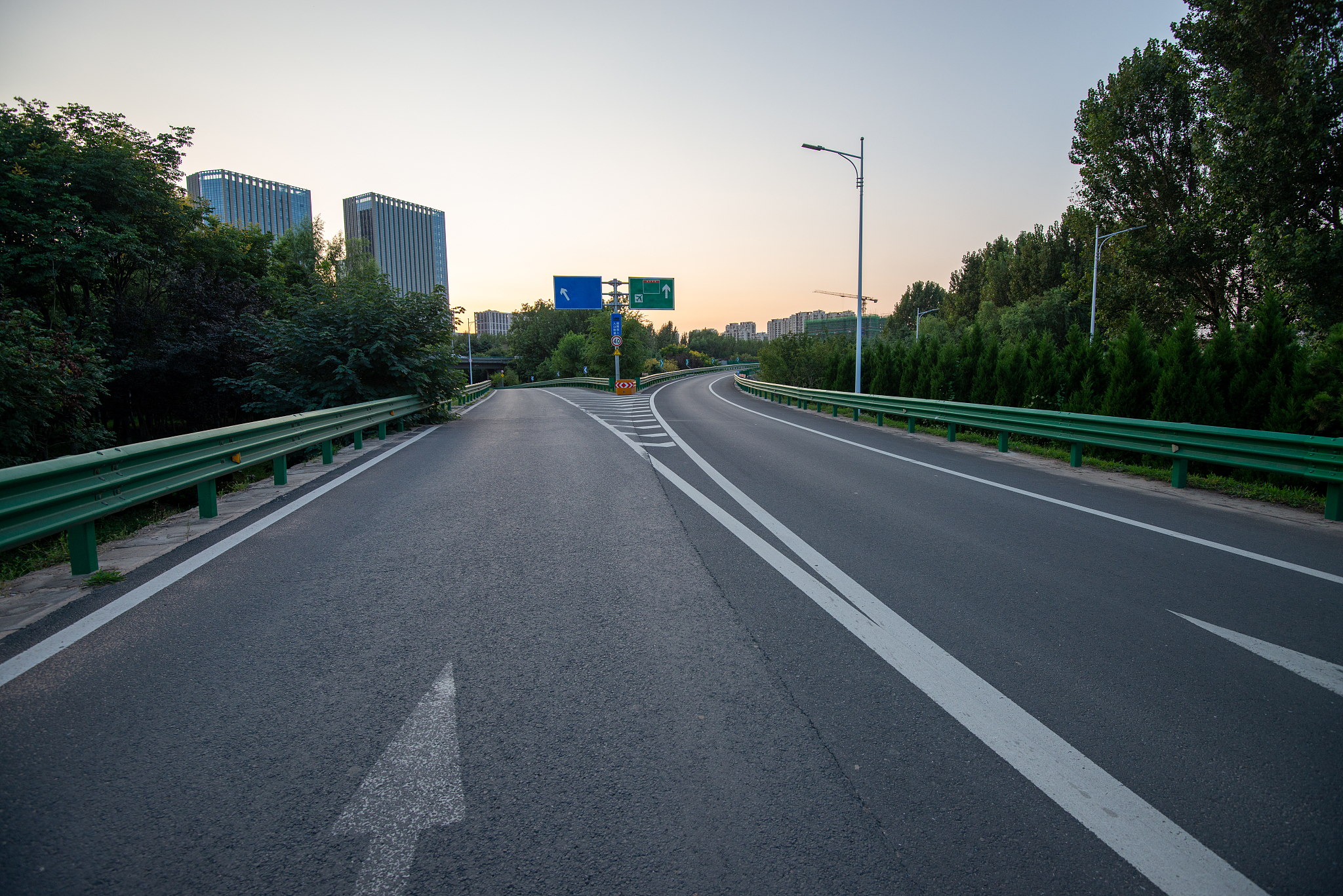 城市道路行车
