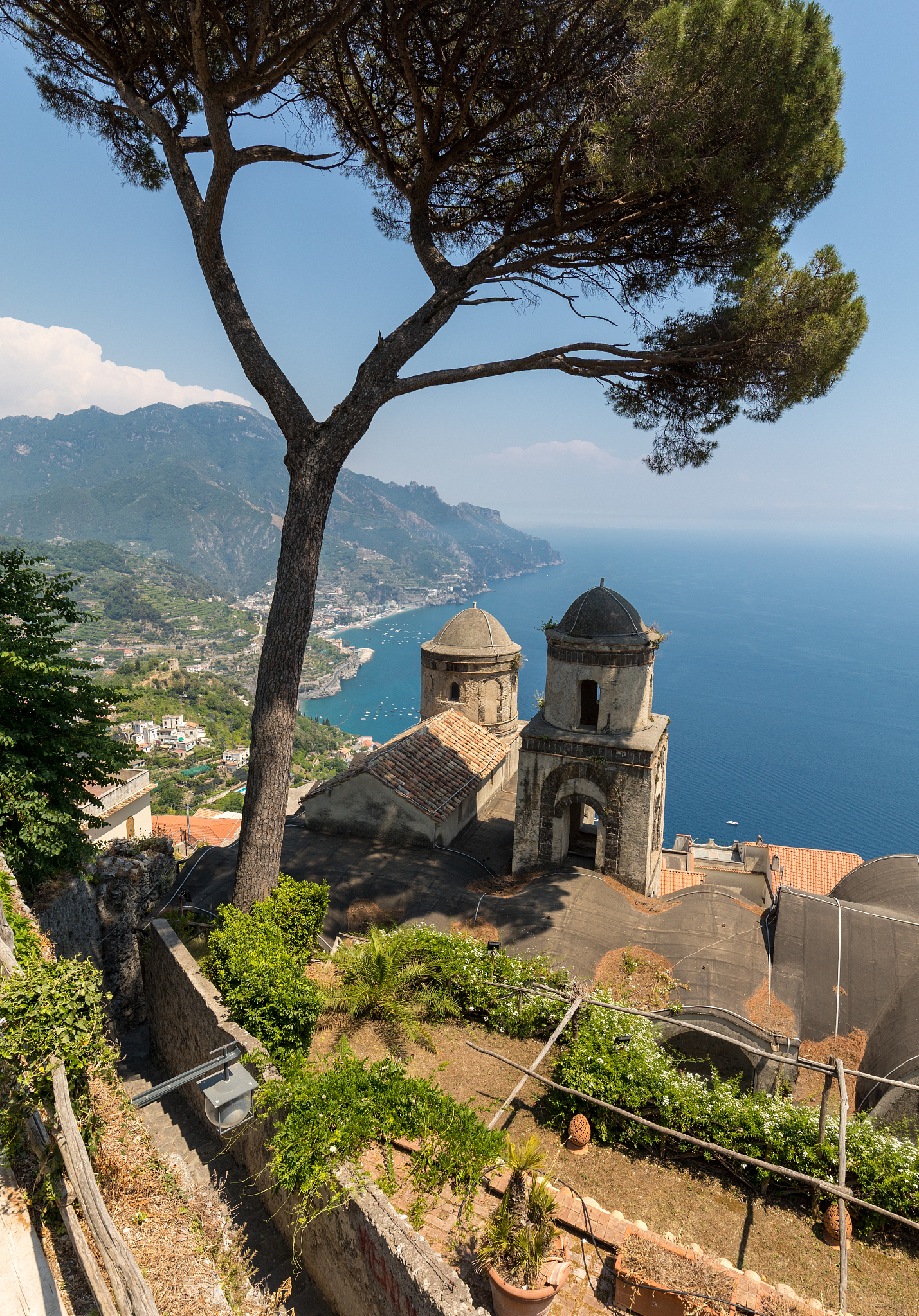 view over gulf of salerno from villa rufolo, ravello, campania, 