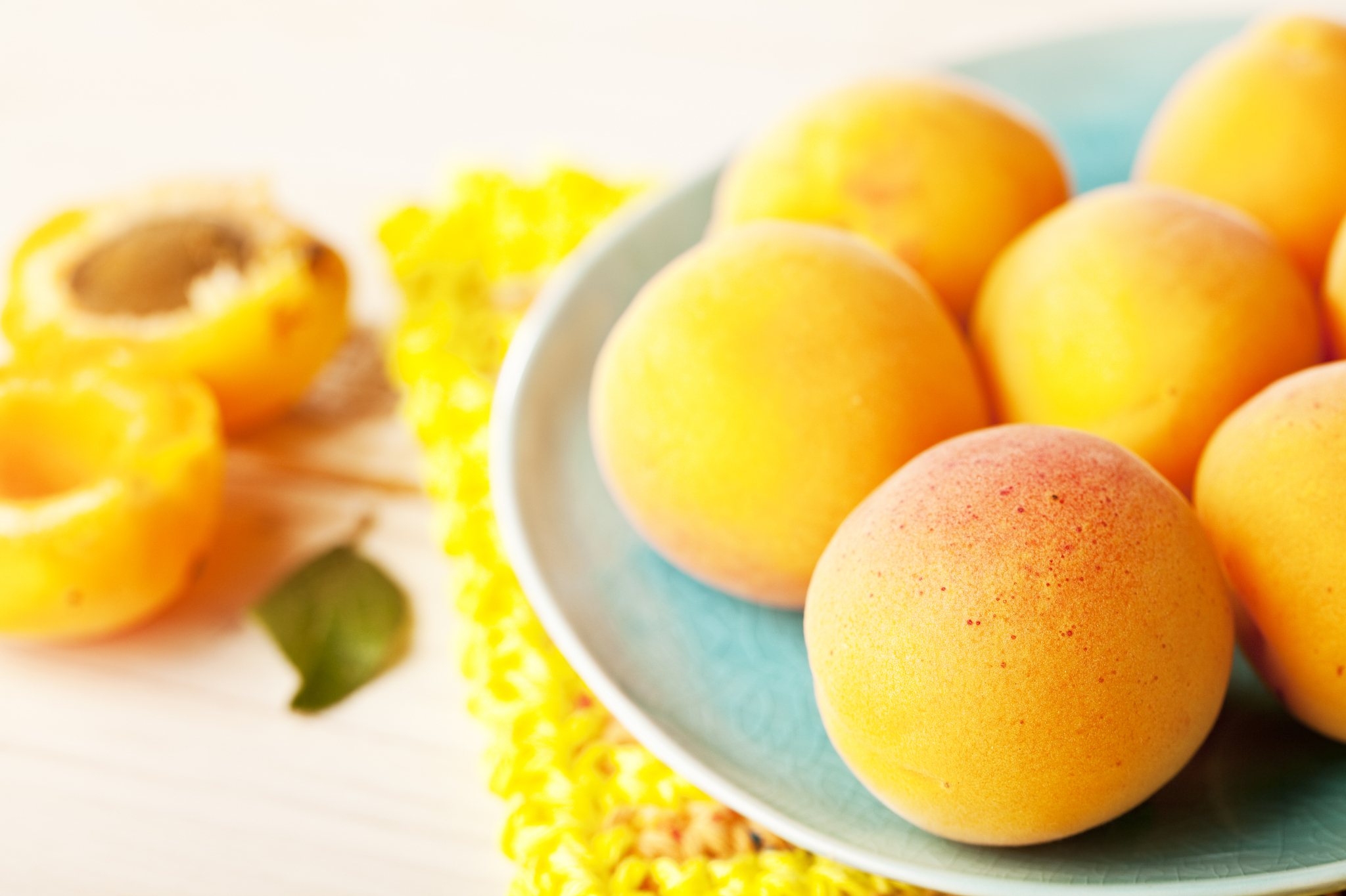 黄桃：美味营养，功效多多！