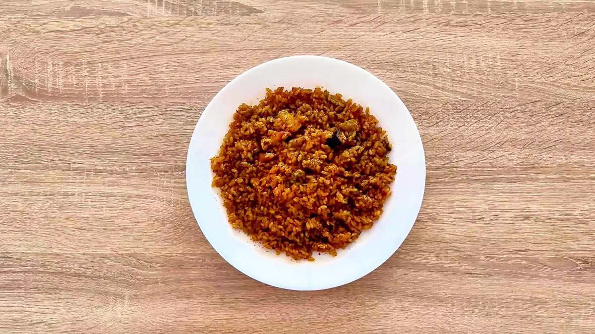 用《咖喱咖喱》的曲把番茄炒鸡蛋这道菜进行重新填词