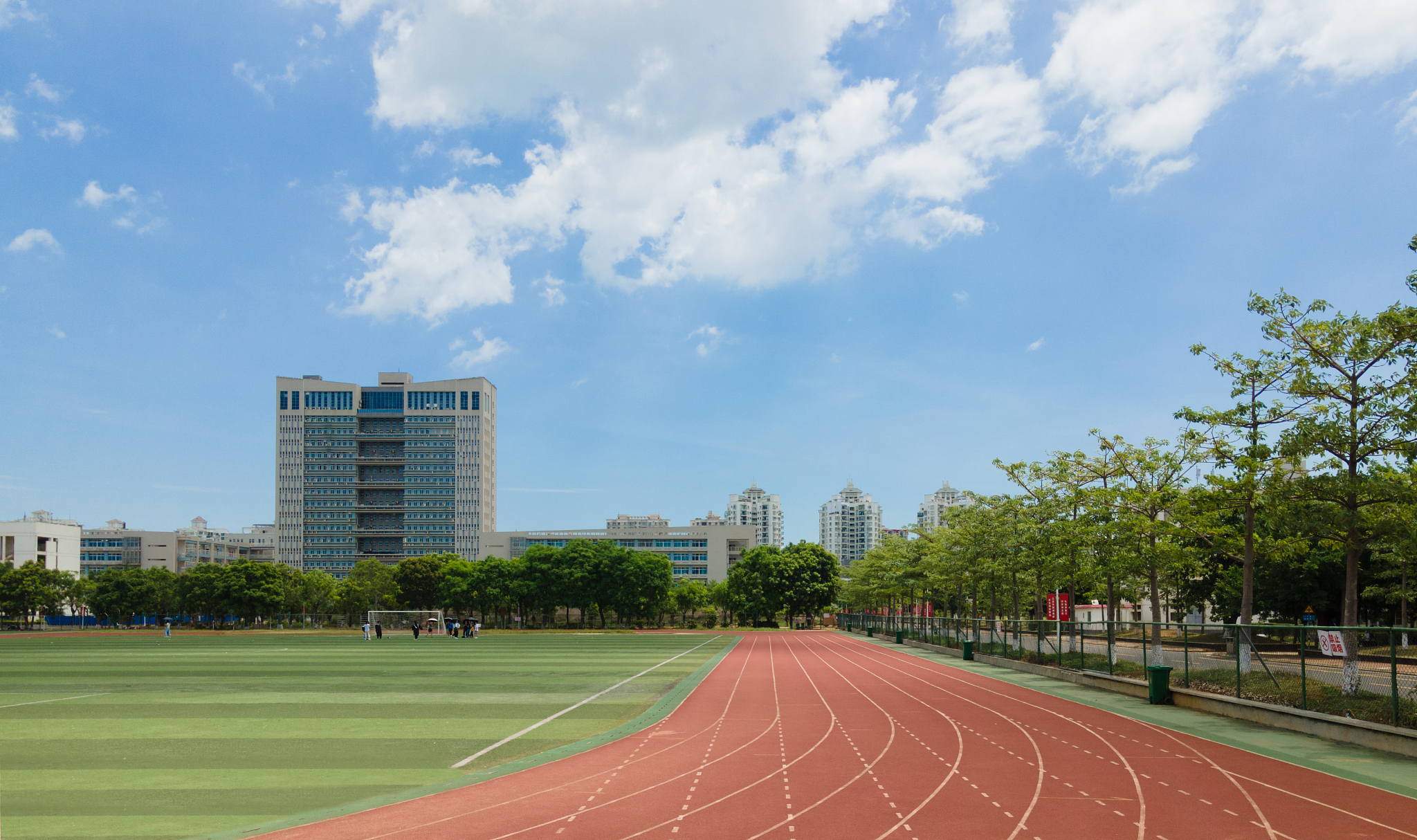 学校操场