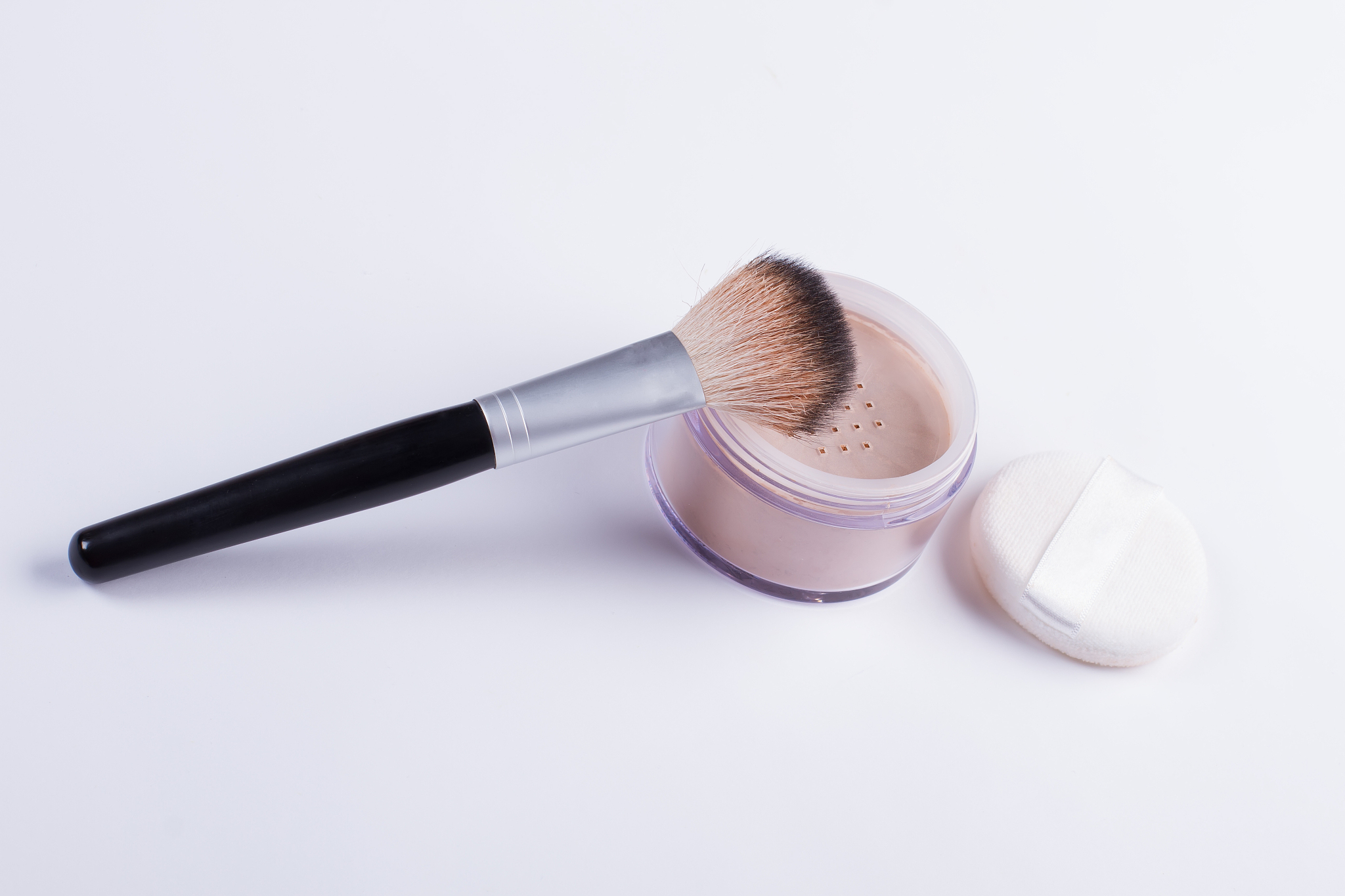 ✨ 我的化妆神器！GPT-3.5 Turbo魔法粉底刷，刷毛柔软不卡粉，让你拥有无暇美肌！✨