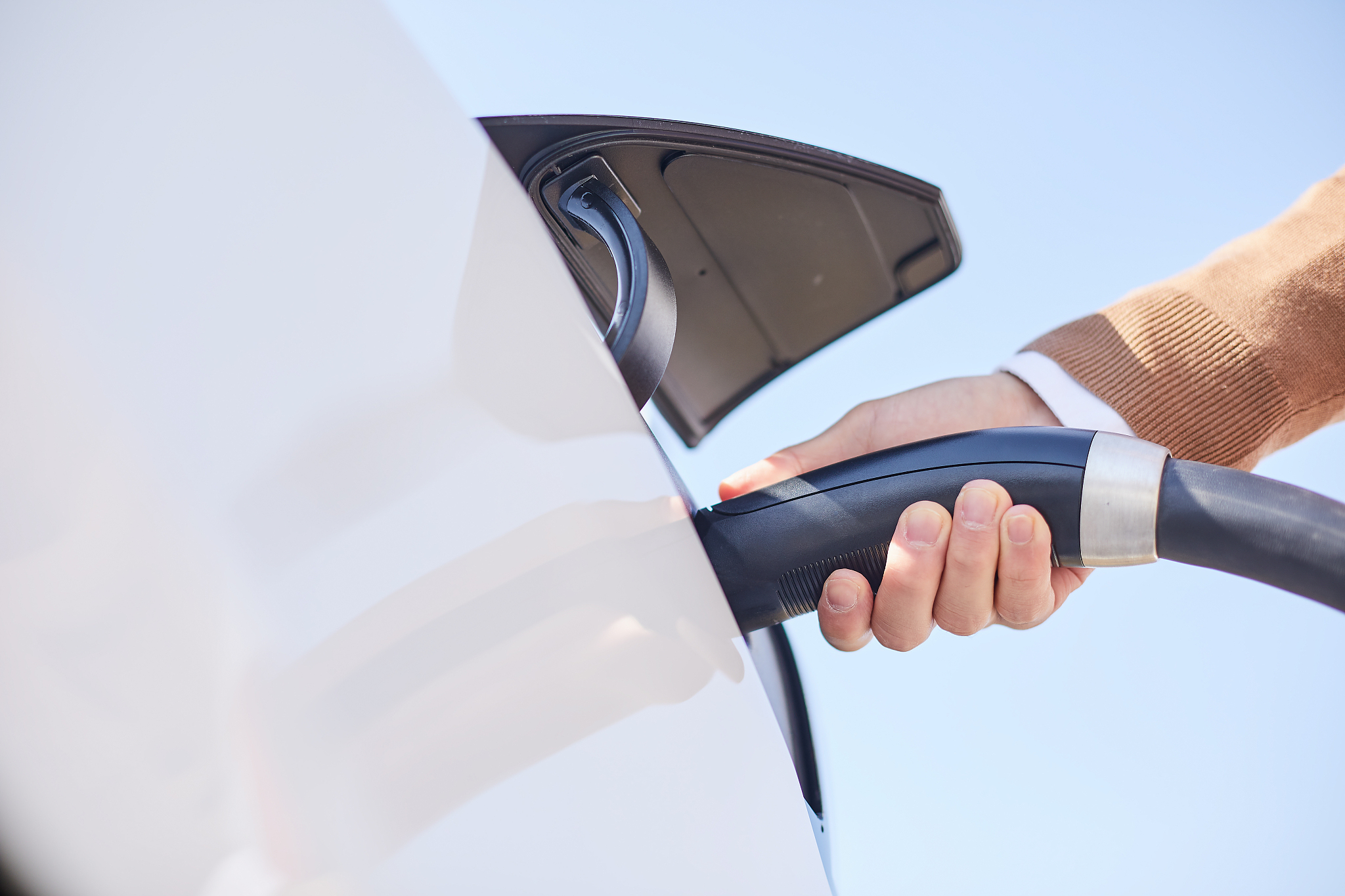 电动观光车的充电器不要混合使用