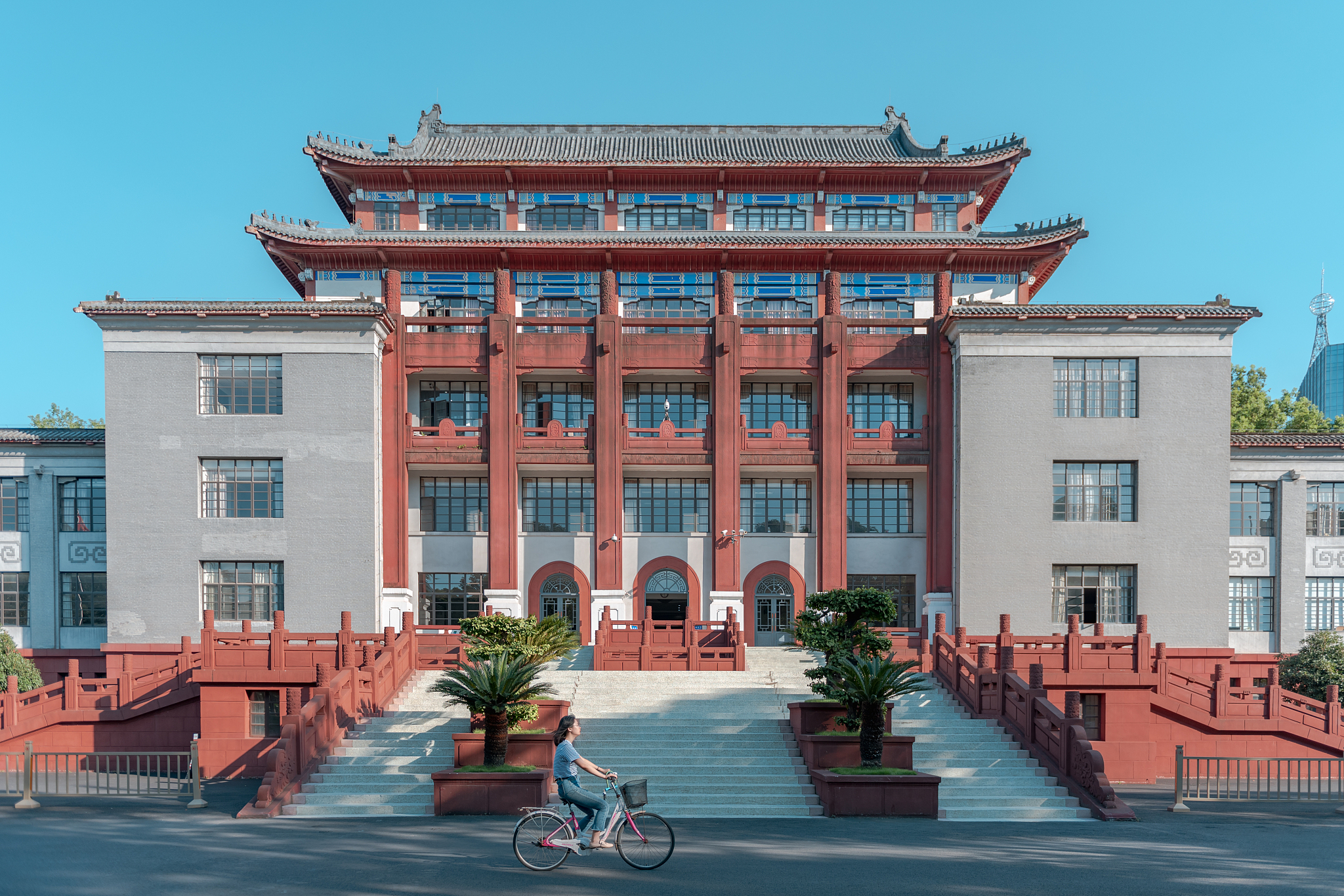 关于成都建筑二级资质资质代办与收购流程字