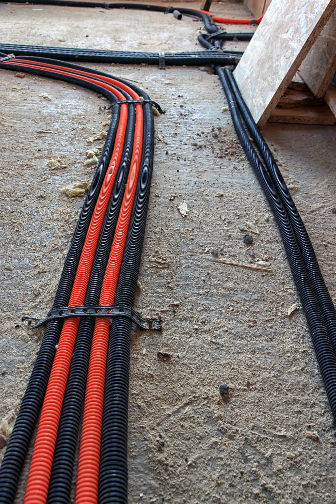 铺设一条95平方5+2电缆有什么要求