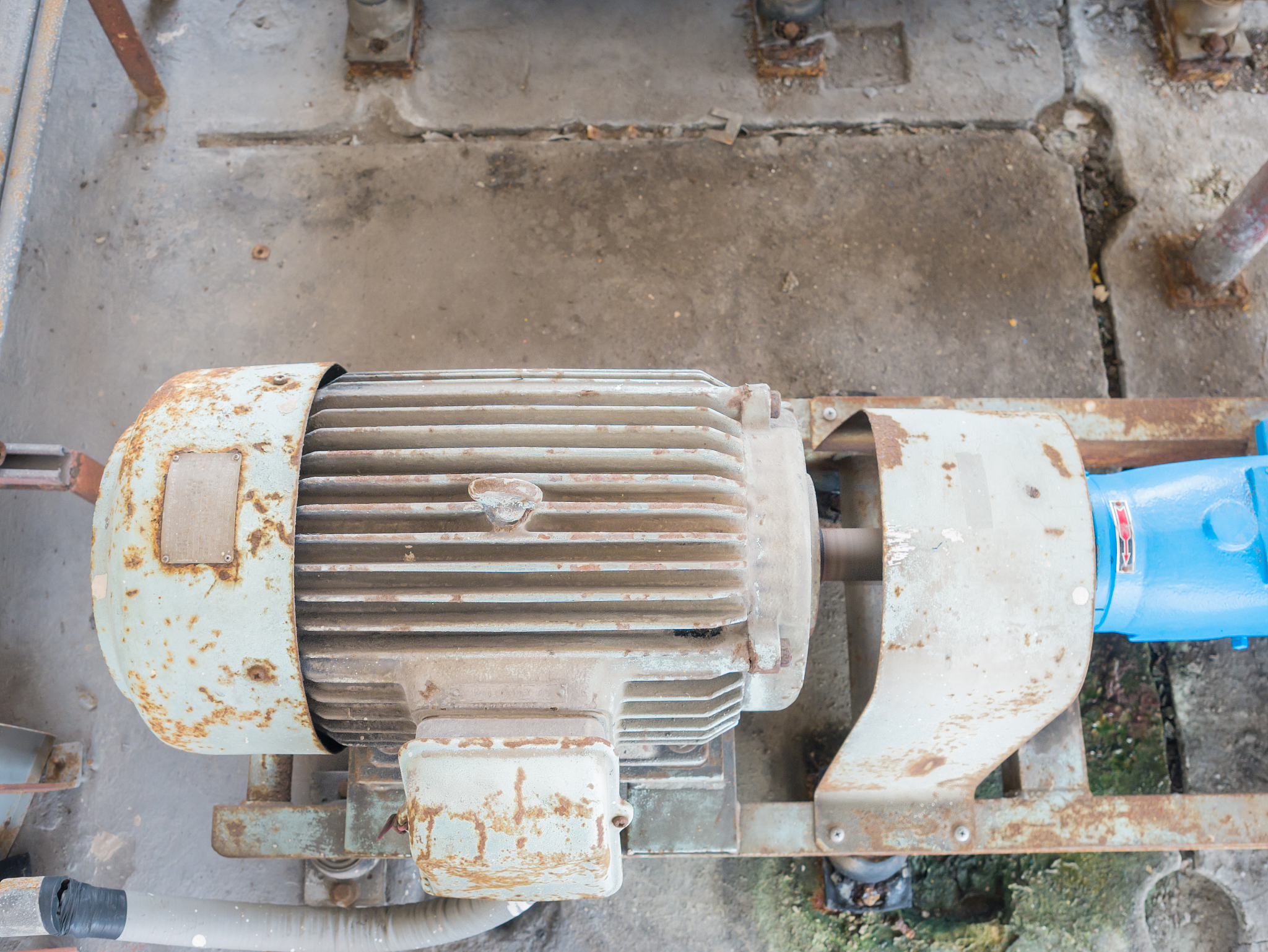 电机进水了晒干还能用吗，