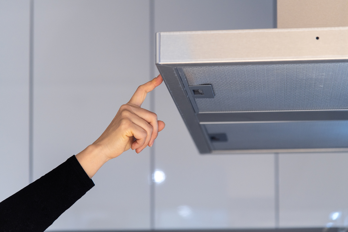 油烟机排风口预留高度：最佳位置及注意事项