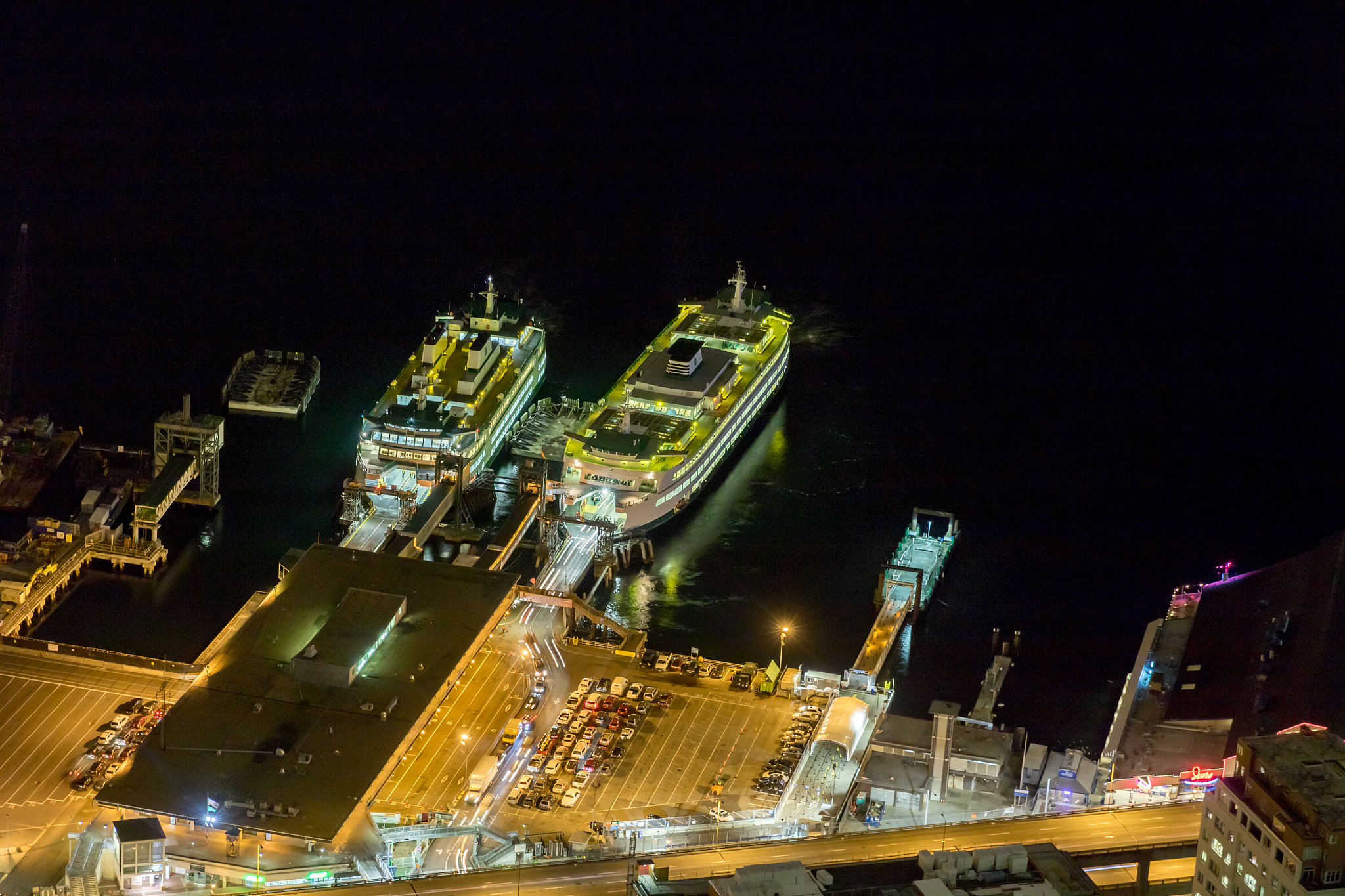 澳珠港大桥坍塌之谜：揭秘南海归墟海眼下的恨天古国遗址