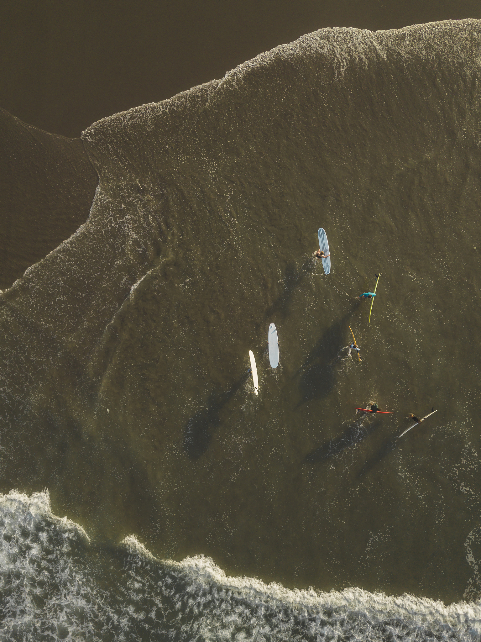 土卫六冰下海洋：可能孕育生命的另一个摇篮？