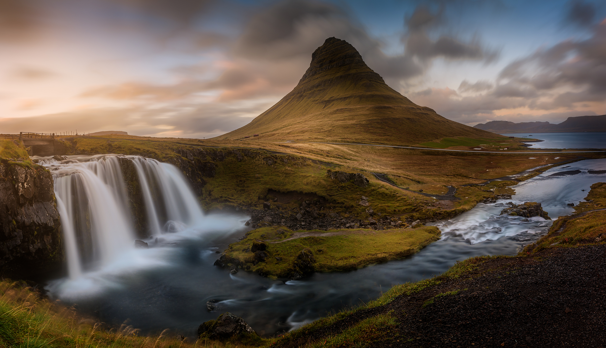 kirkjufellfoss at sunset!
