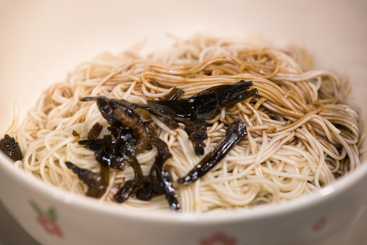 虾籽阳春面：美味传统广东面食评价