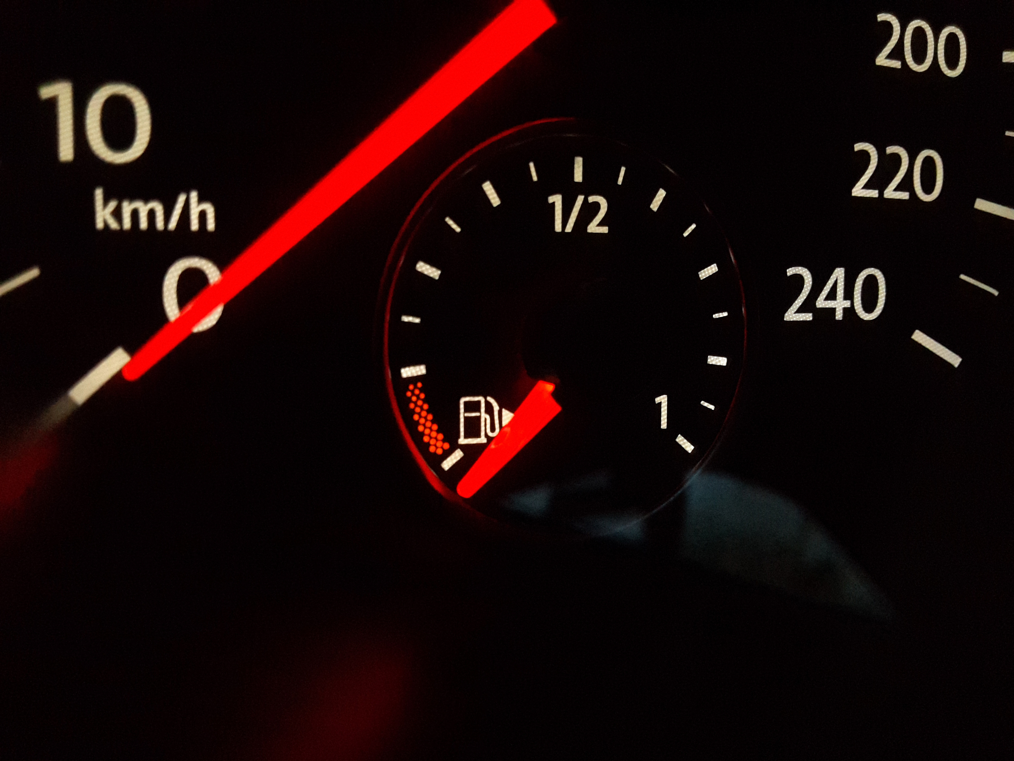 如何判断没有储存卡的车辆方向？