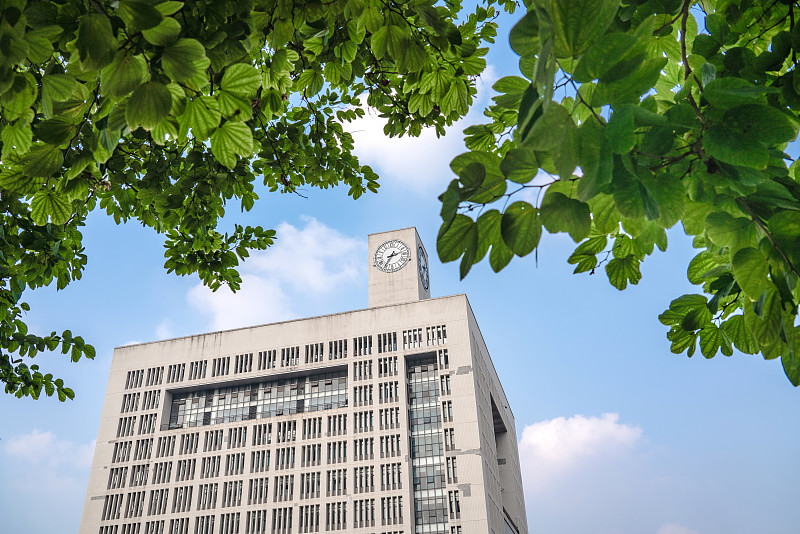 重庆师范大学单招是民办学校还是公办学校？