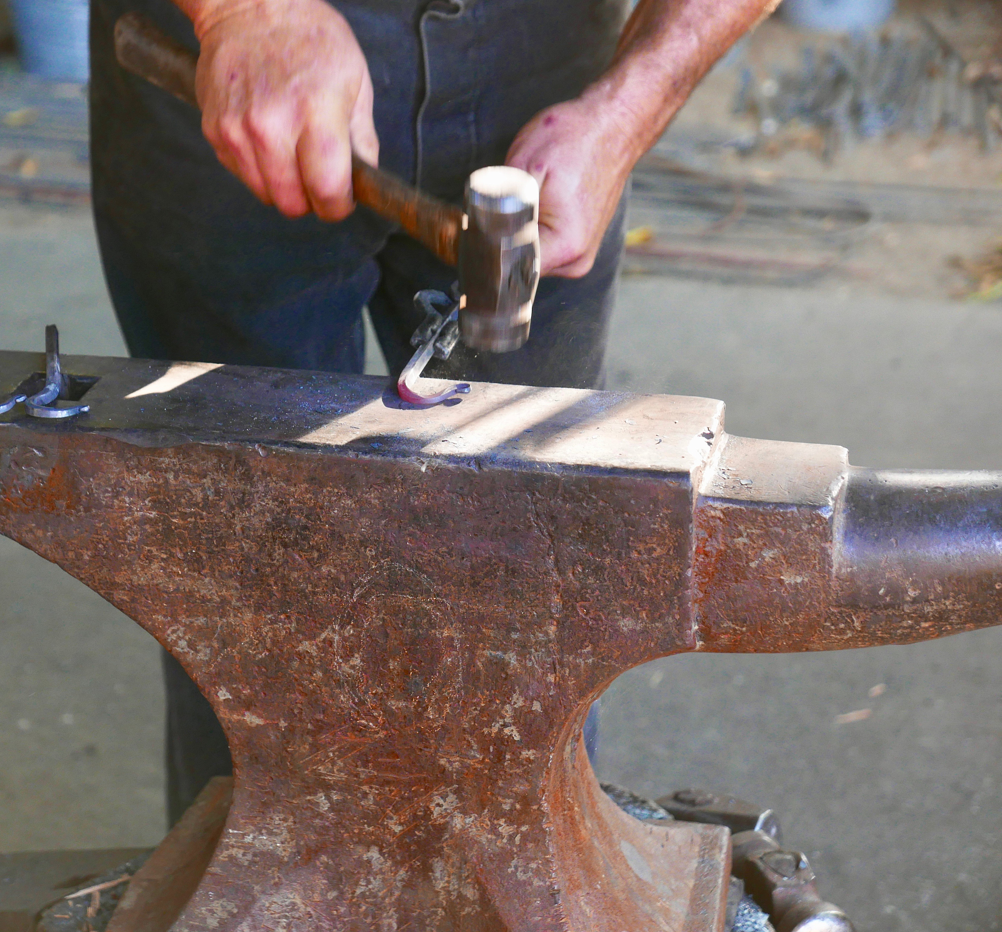 铁砧使用指南：亲手体验锻造乐趣