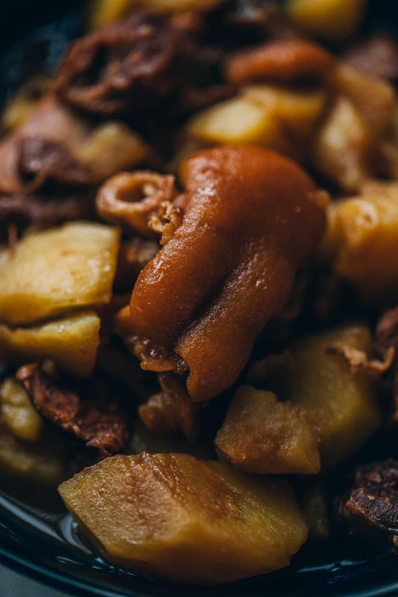 形容红烧猪蹄好吃的话语