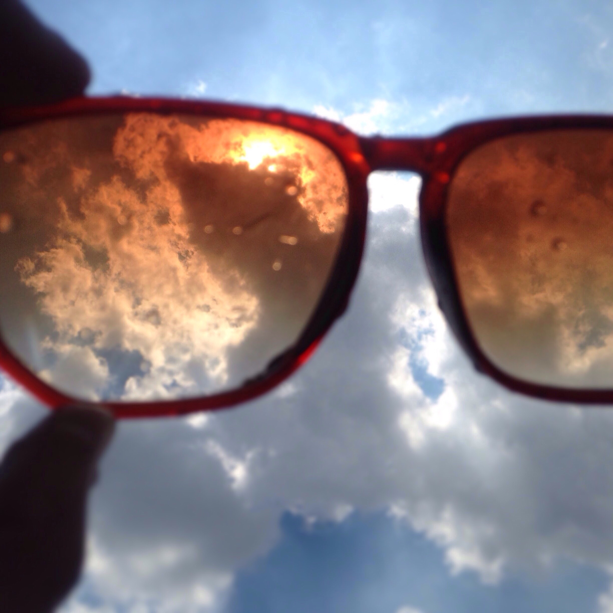 眼镜生锈变绿怎么办？简单有效的方法教你解决！