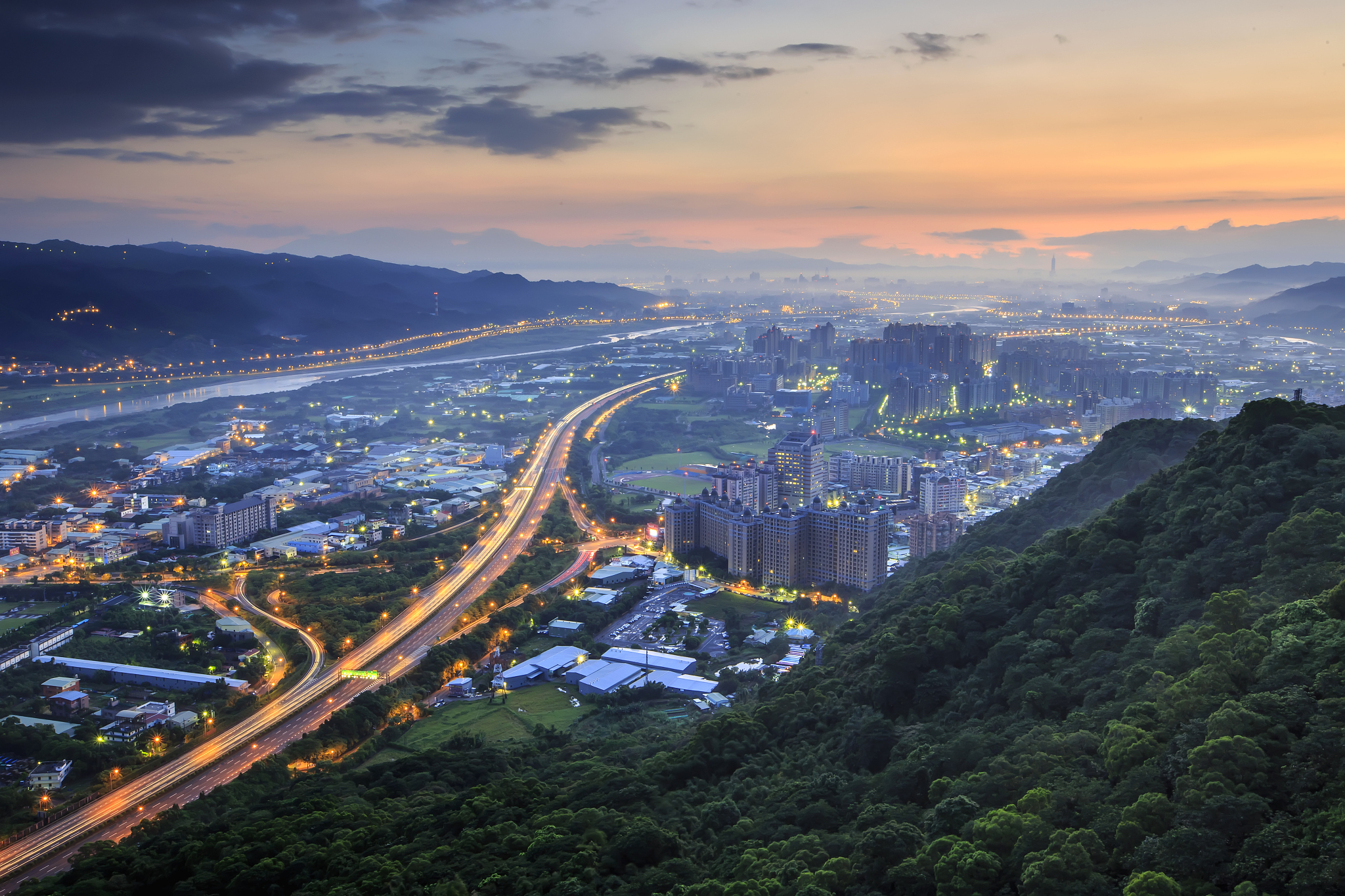 night view of taiwan