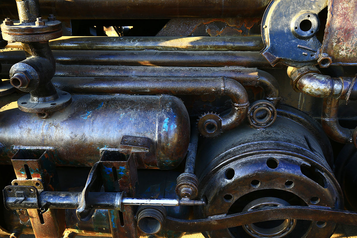 大齿轮泵配小一点流量的分配器和油缸做挖机好用吗帮我用210字详细描述